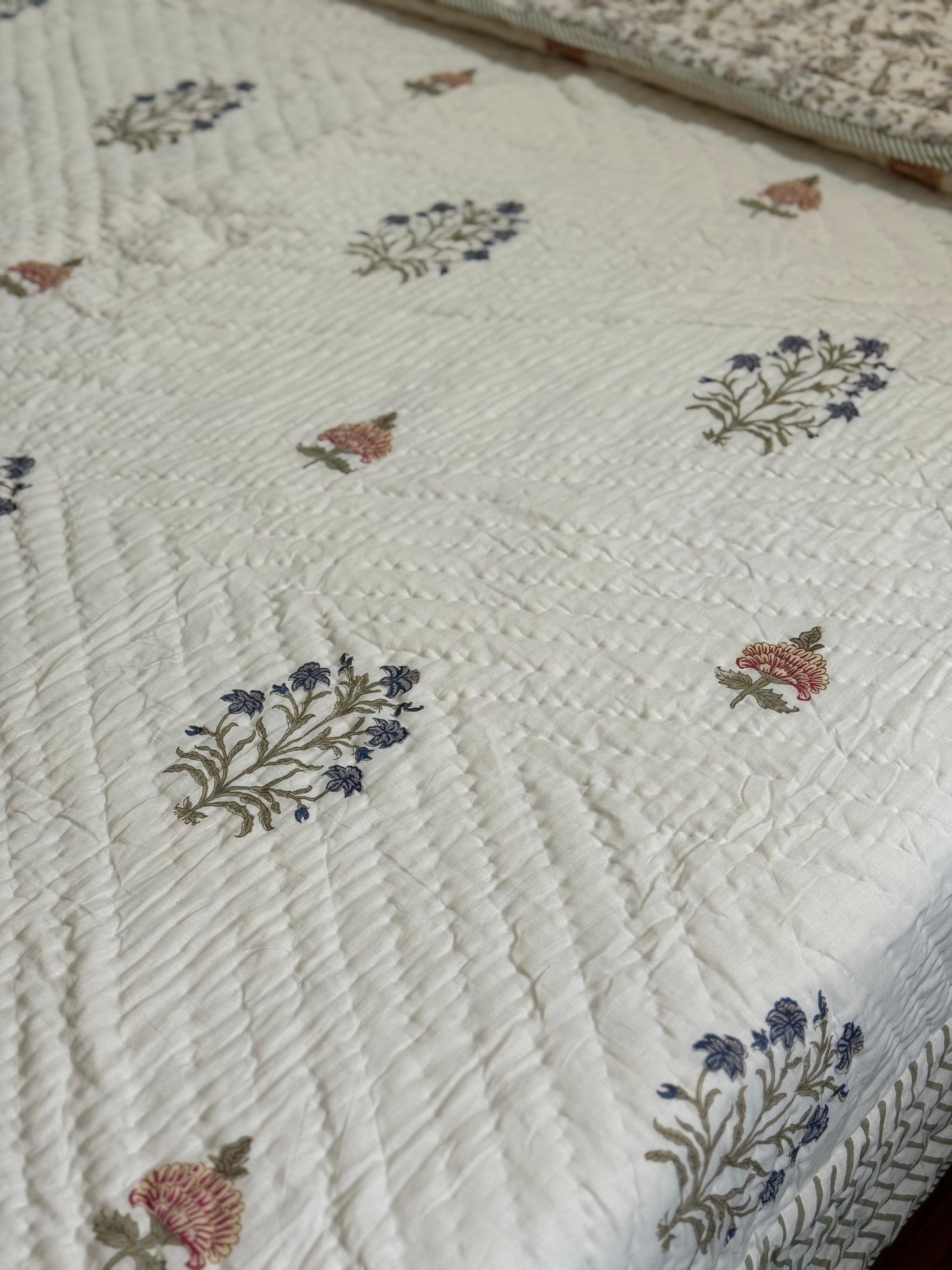 NILOPHER - Bed sheet and quilt set