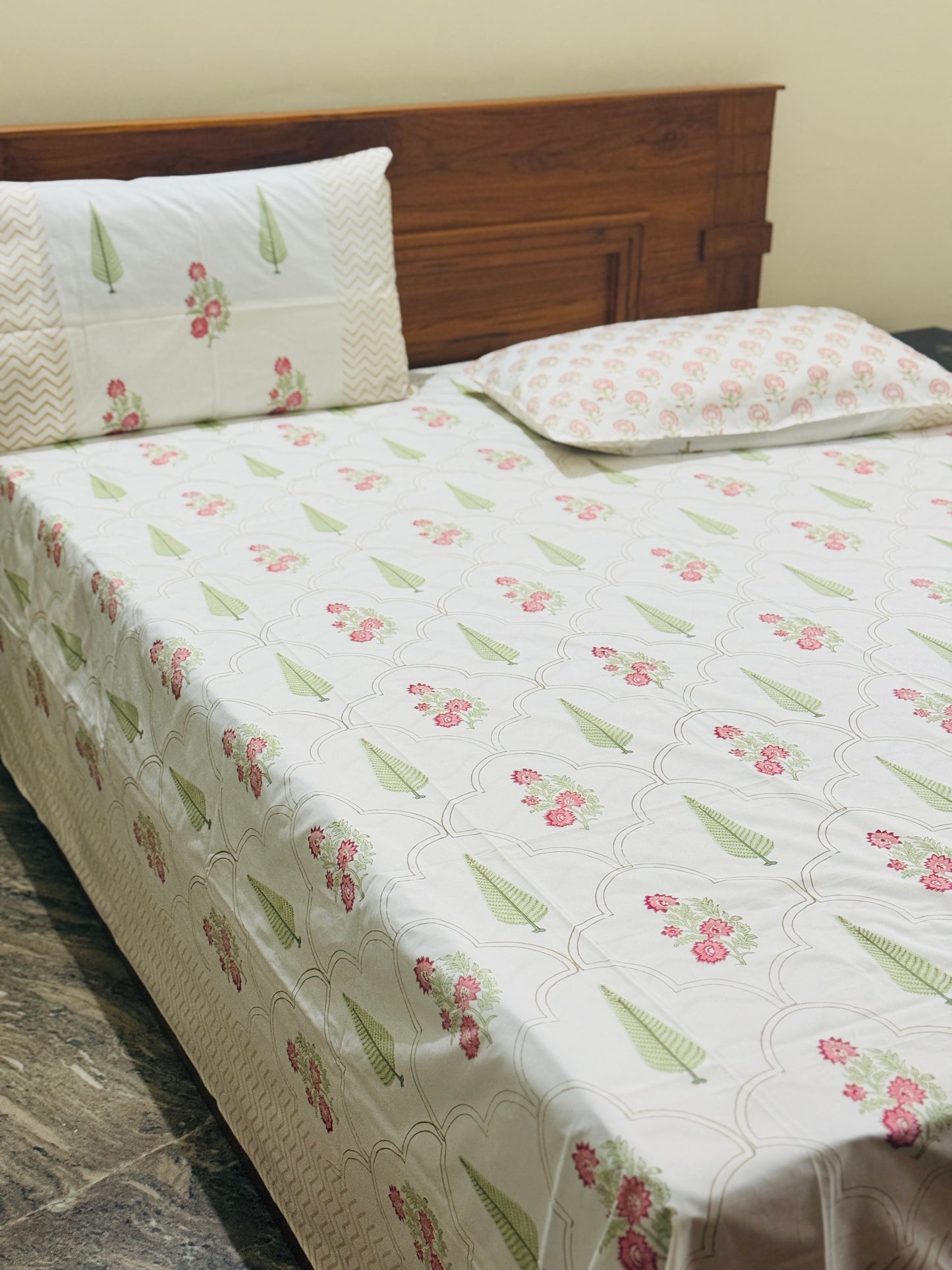 CYPRESS BLOOM - Bed sheet and quilt set