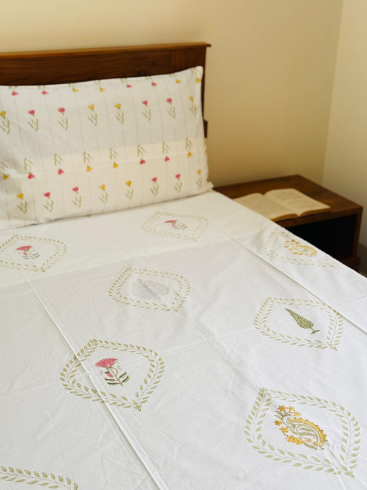 BLOOMORA - Block printed bed sheet set