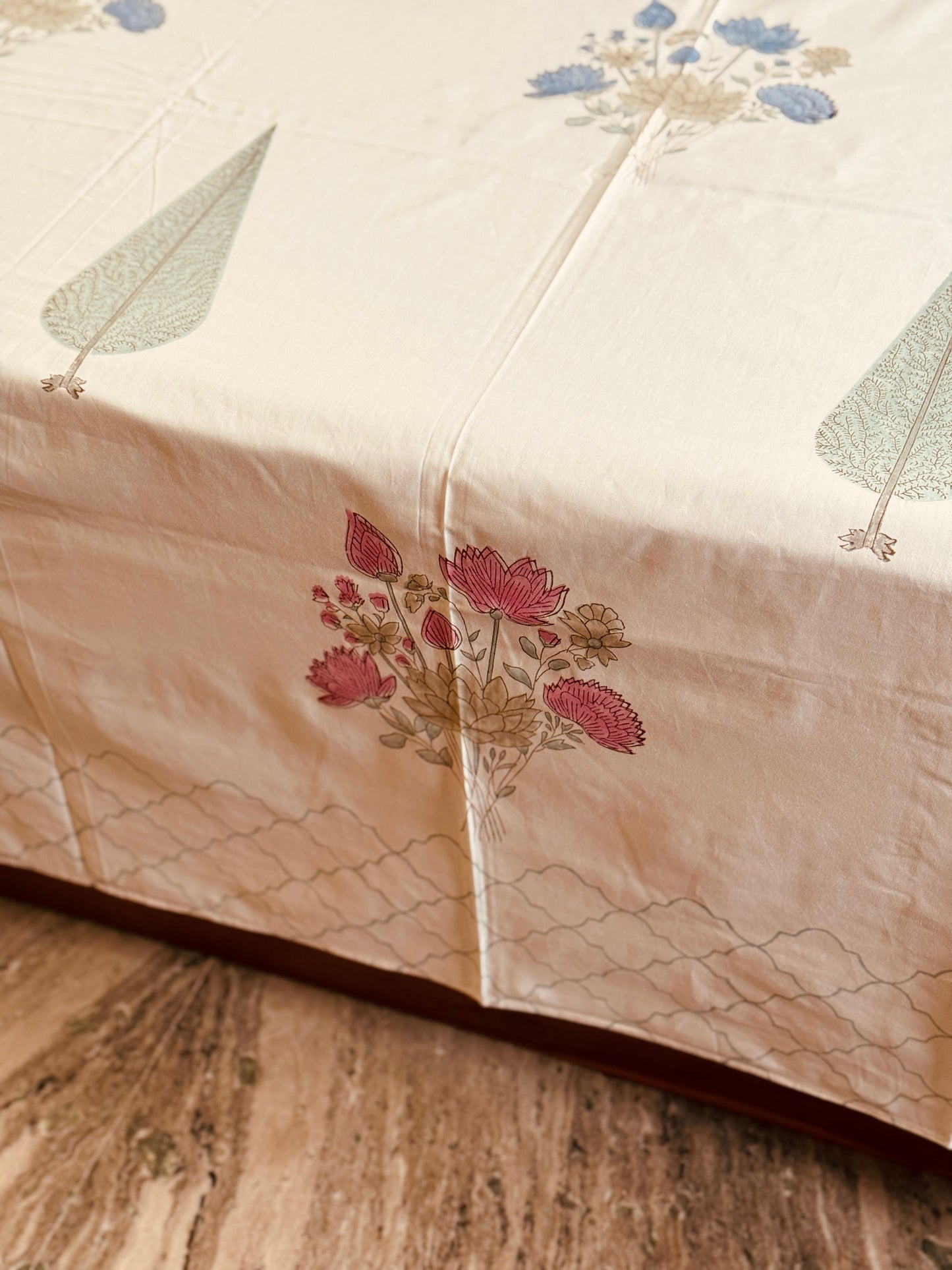 GARDEN MIST - Block printed bed sheet set