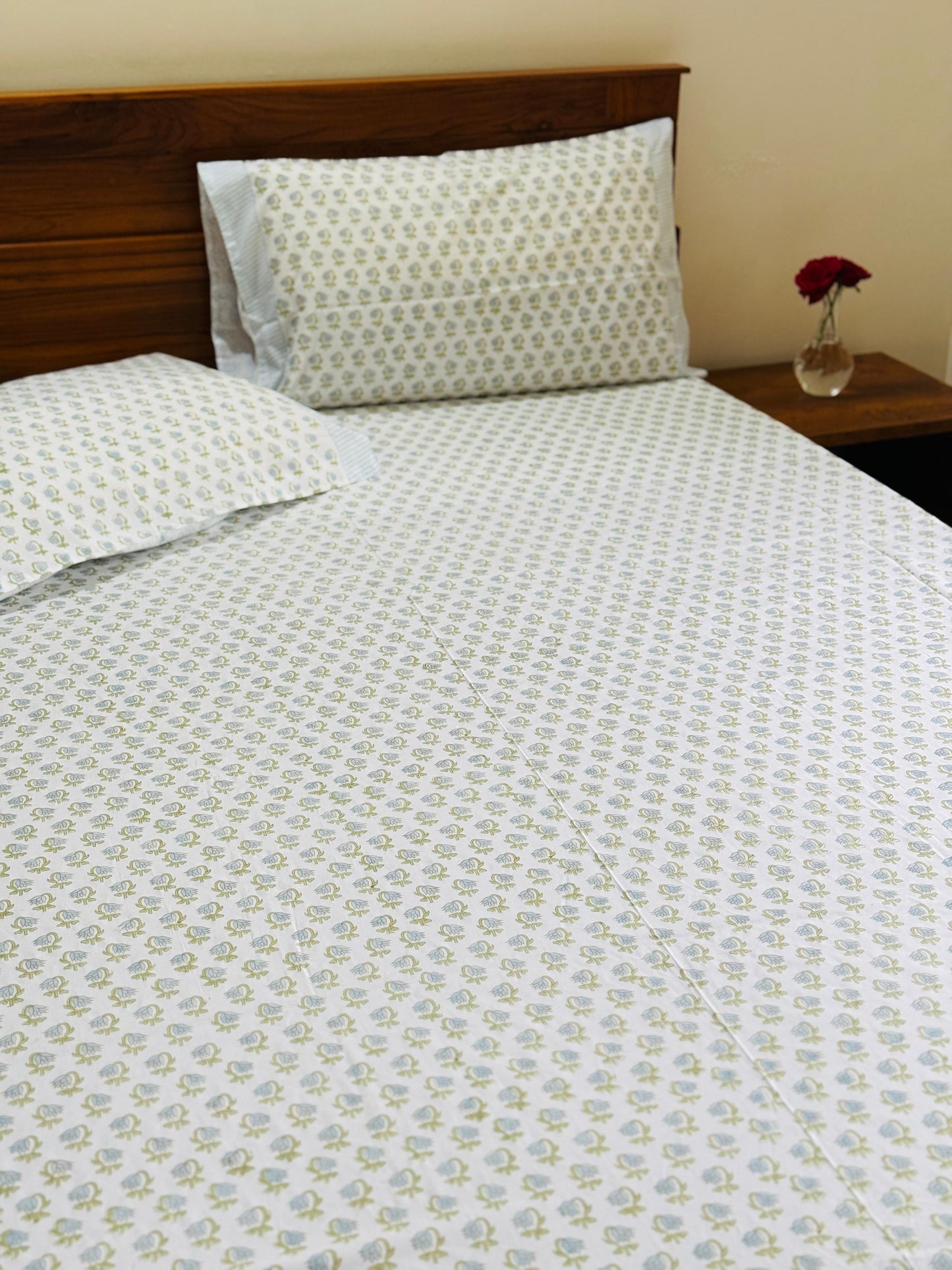 SAGE WHISPER - Block printed bed sheet set