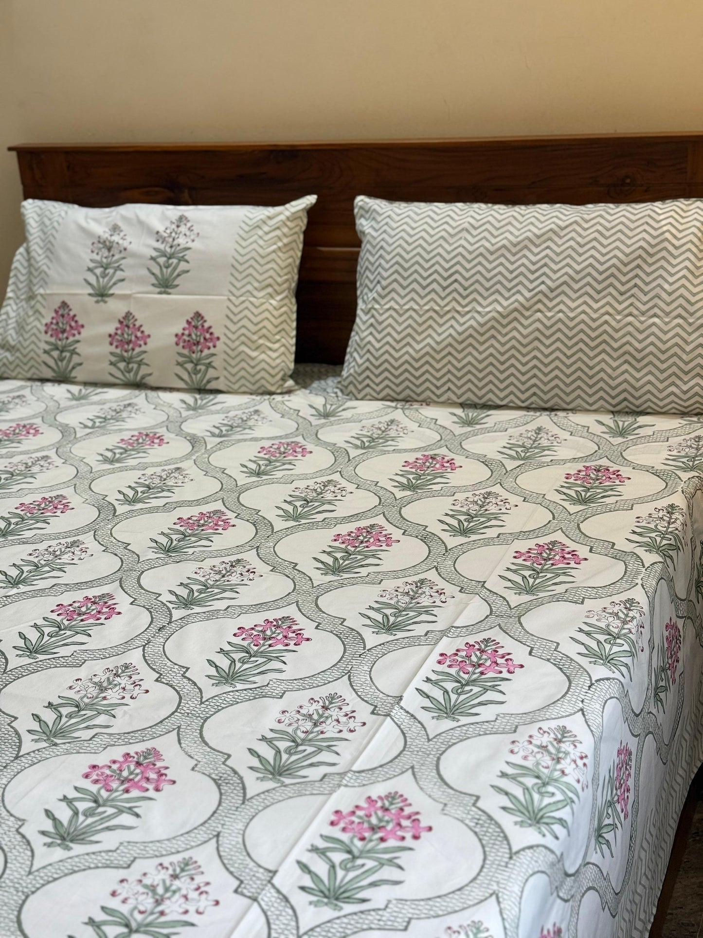 GRID LUXE – Block printed bed sheet set
