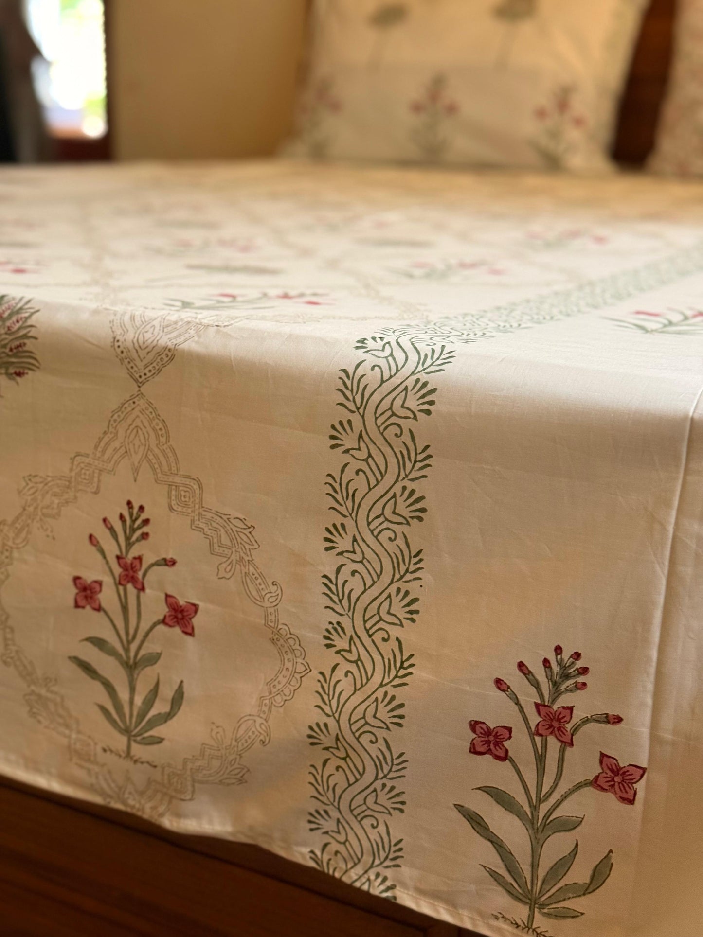 MAKHMAL - Block printed bed sheet set