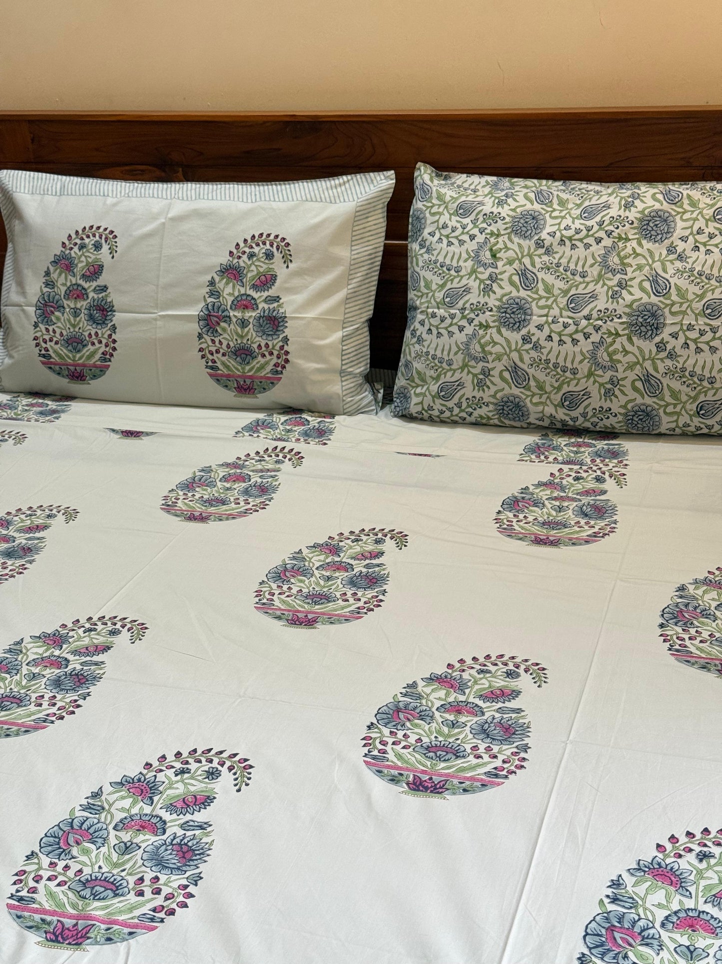 BAHAR-E-GUL - Block printed bed sheet set
