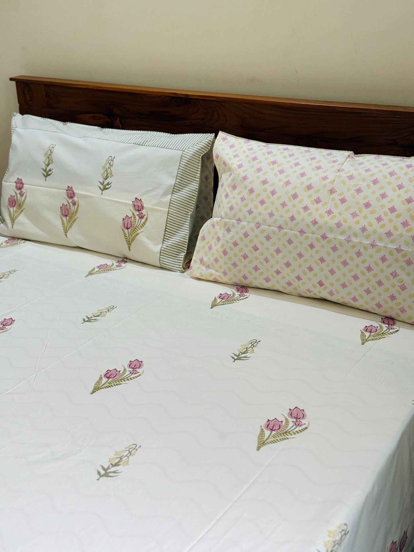 GUL AFSHAN - Block printed bed sheet set