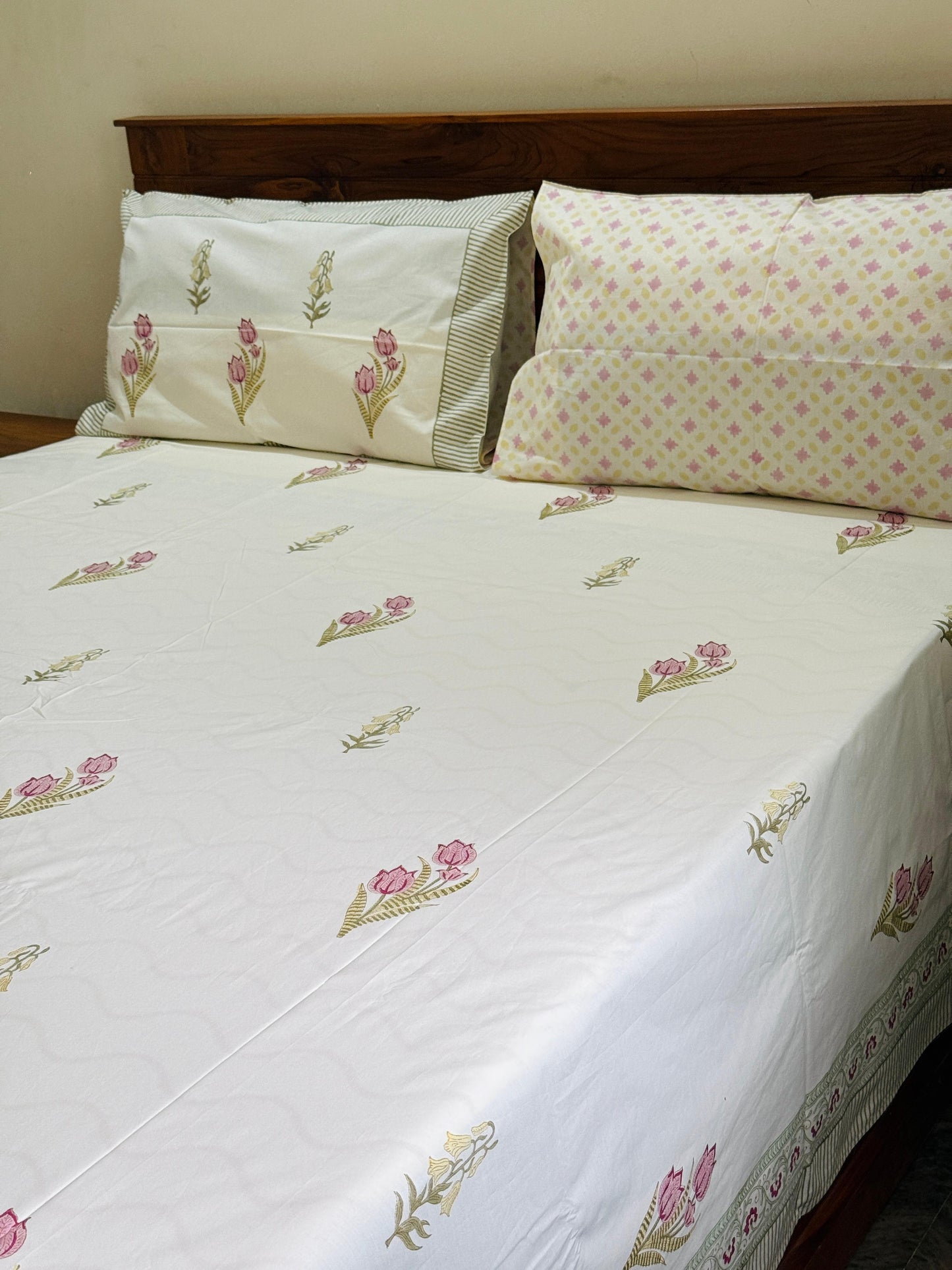 GUL AFSHAN - Block printed bed sheet set