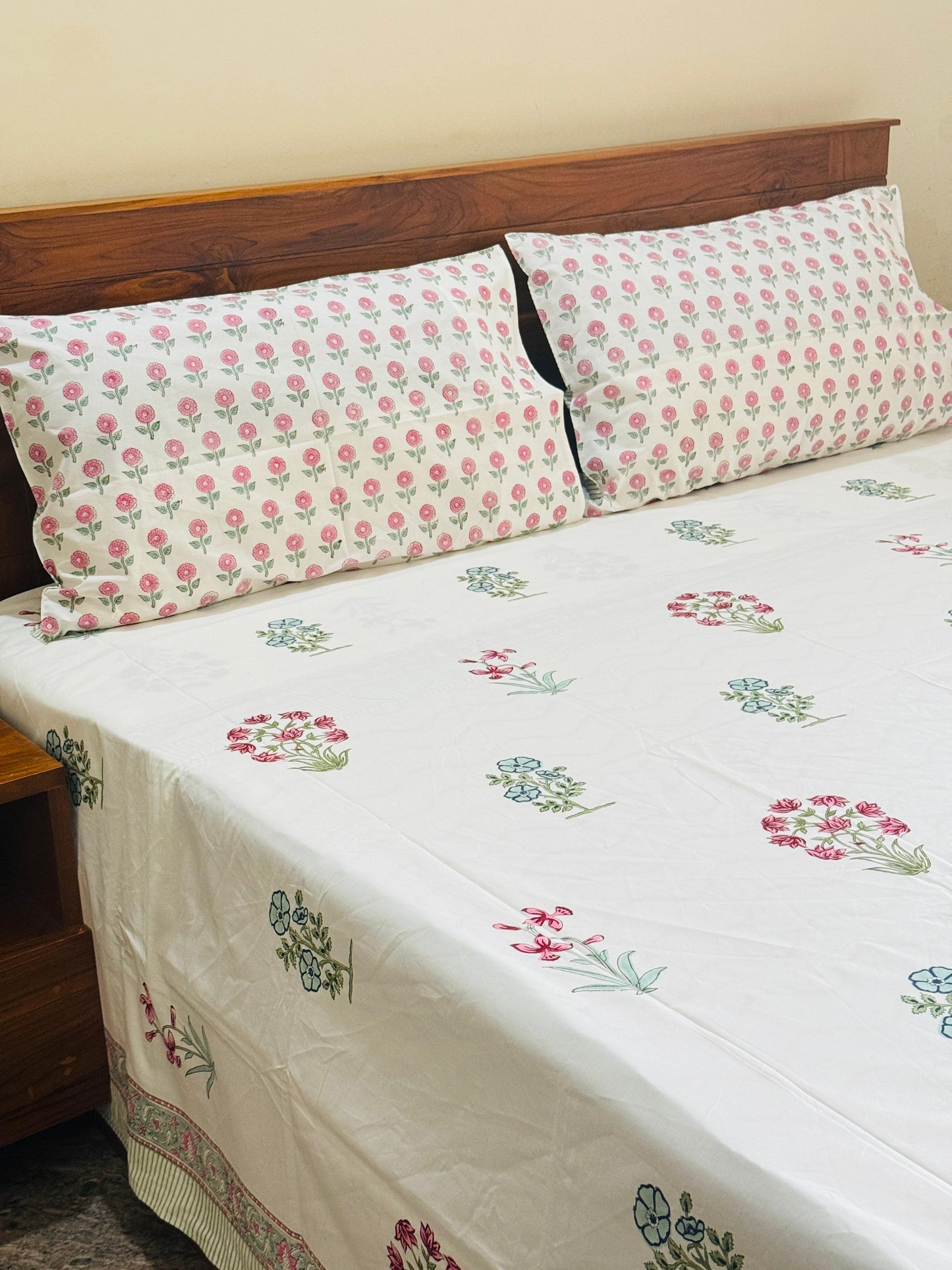 CHANDNI - Block printed bed sheet set