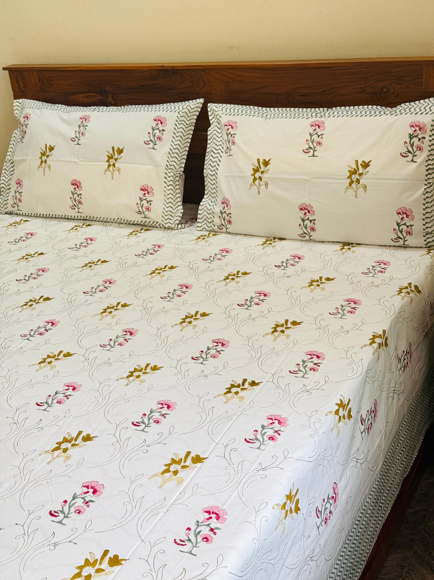 CHAMAN ZAR - Block printed bed sheet set