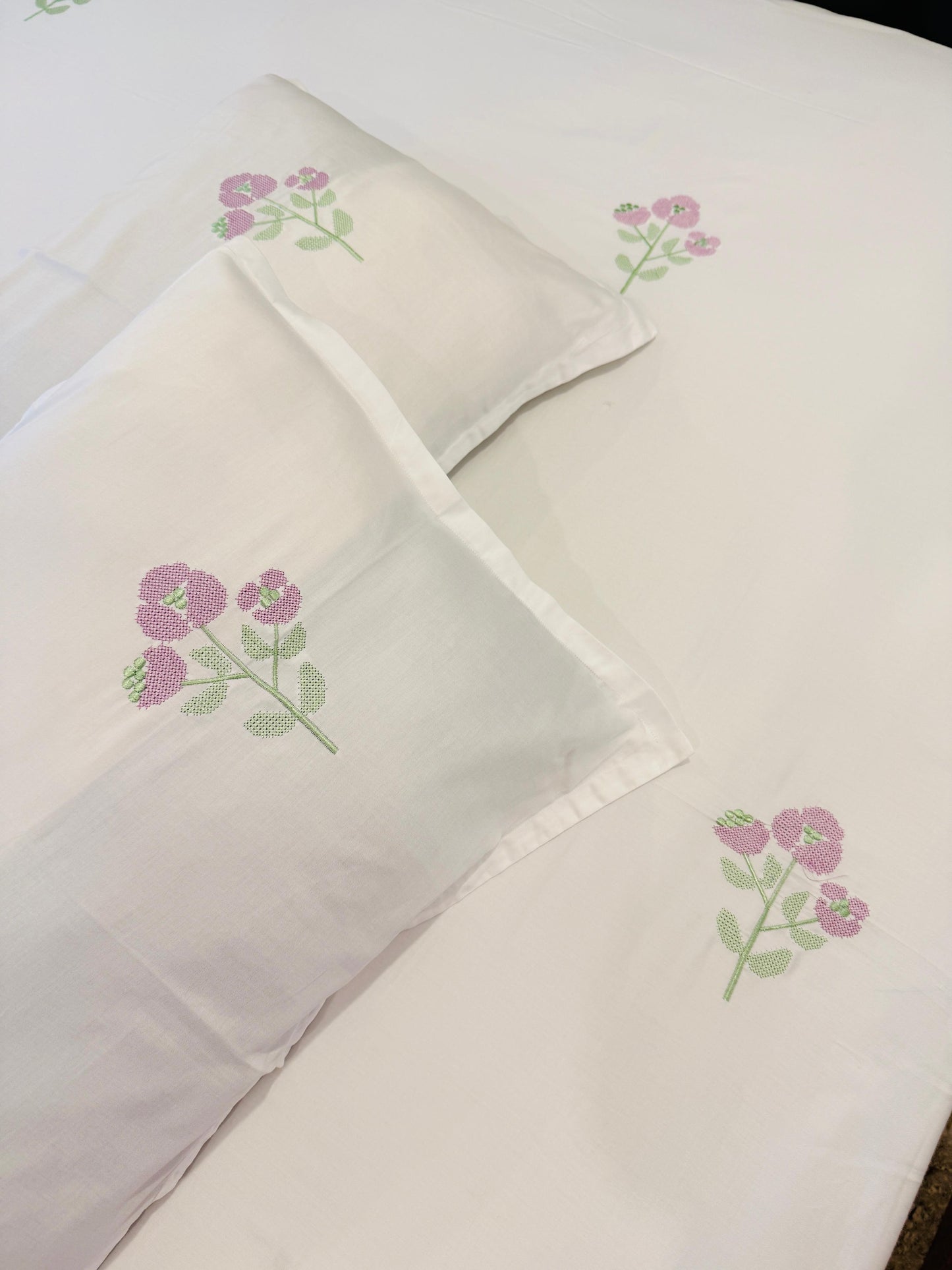 ORCHID ELEGANCE- embroidery bed sheet set