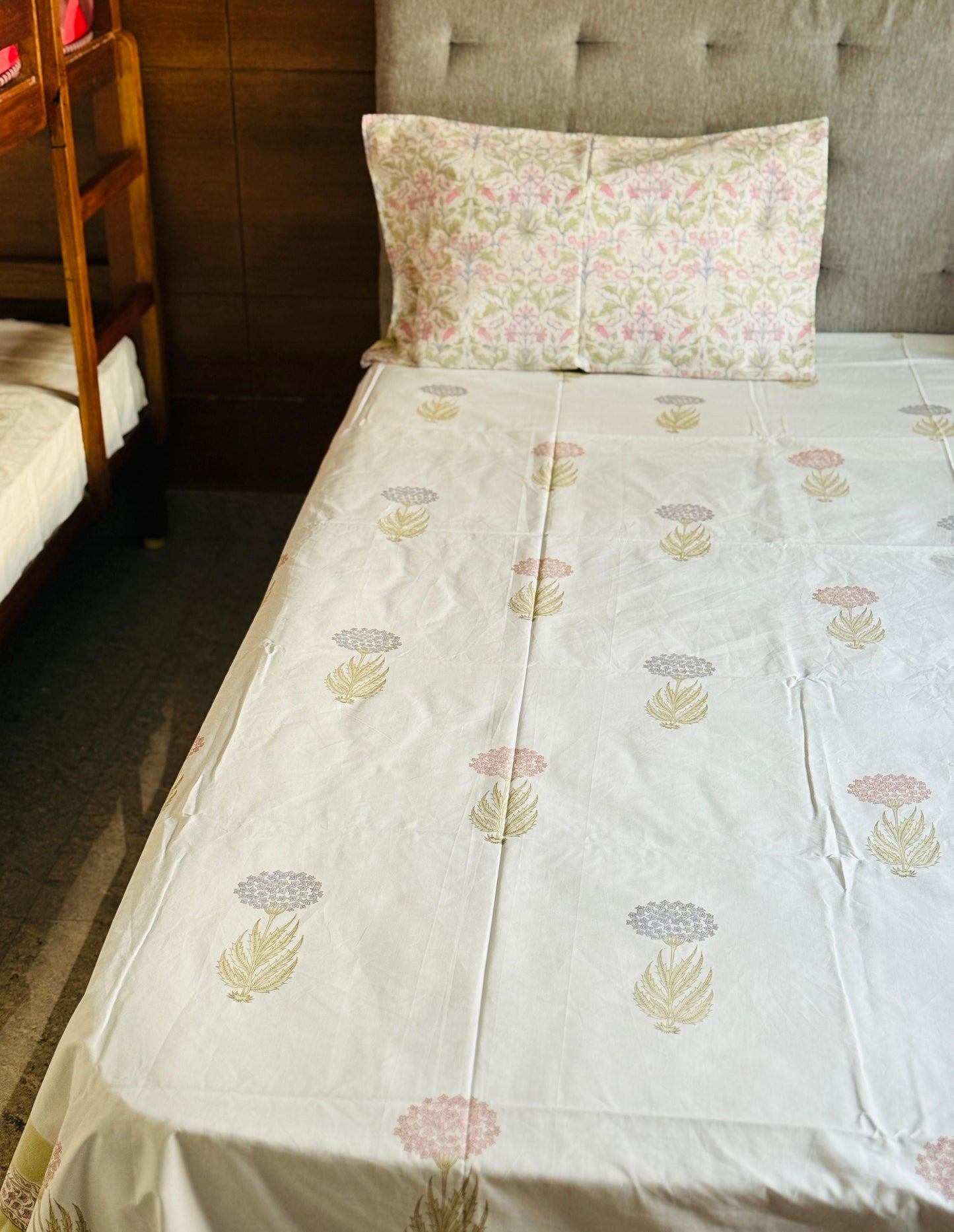 GULBADAN - Block printed bed sheet set