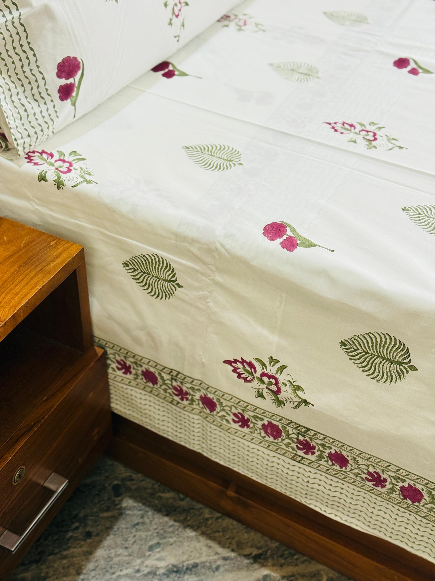 ROSEWOOD - Block printed bed sheet set