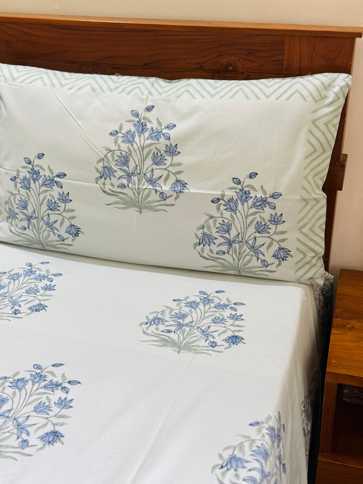 FARHEEN - Block printed bed sheet set