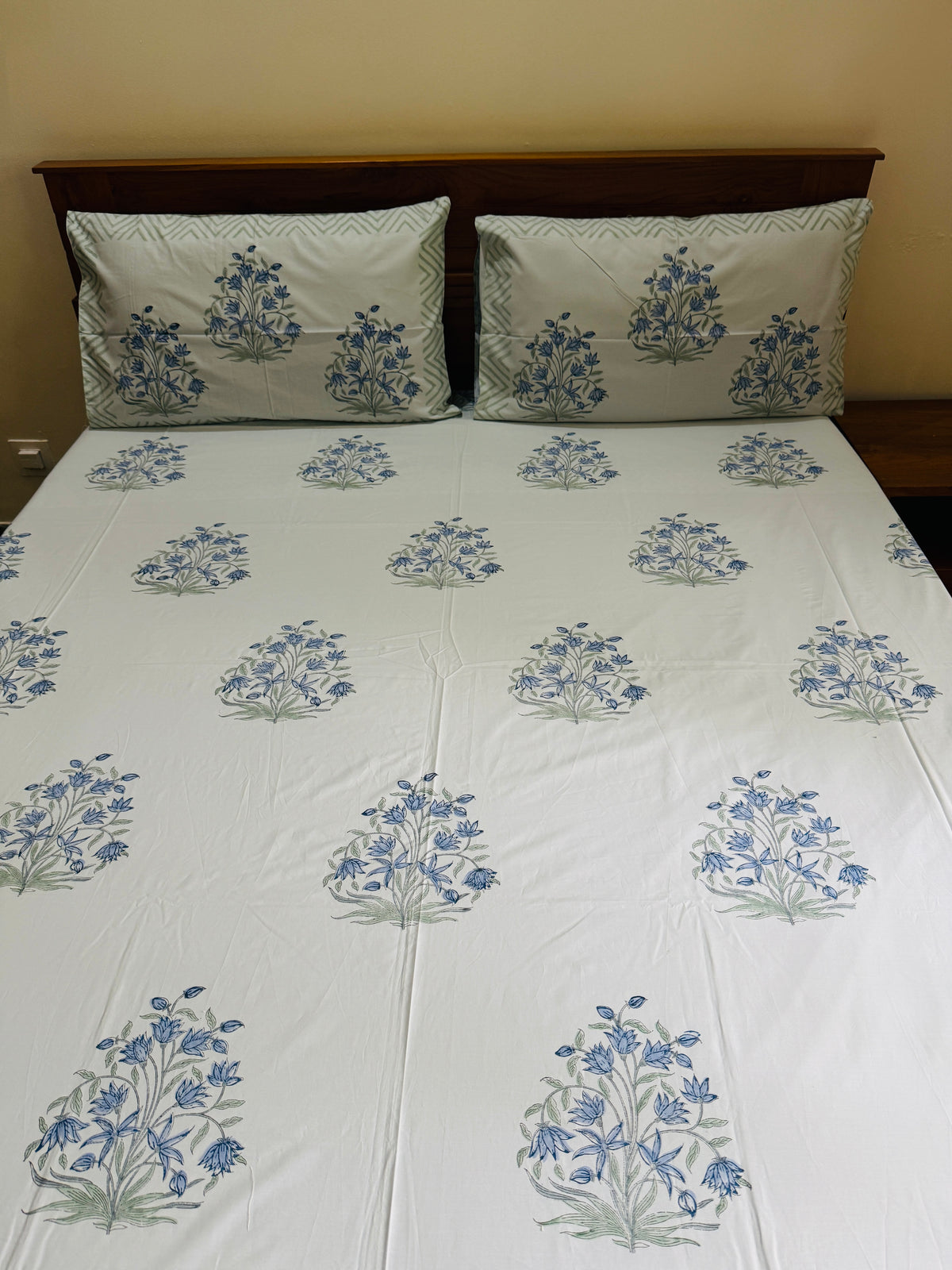 FARHEEN - Block printed bed sheet set