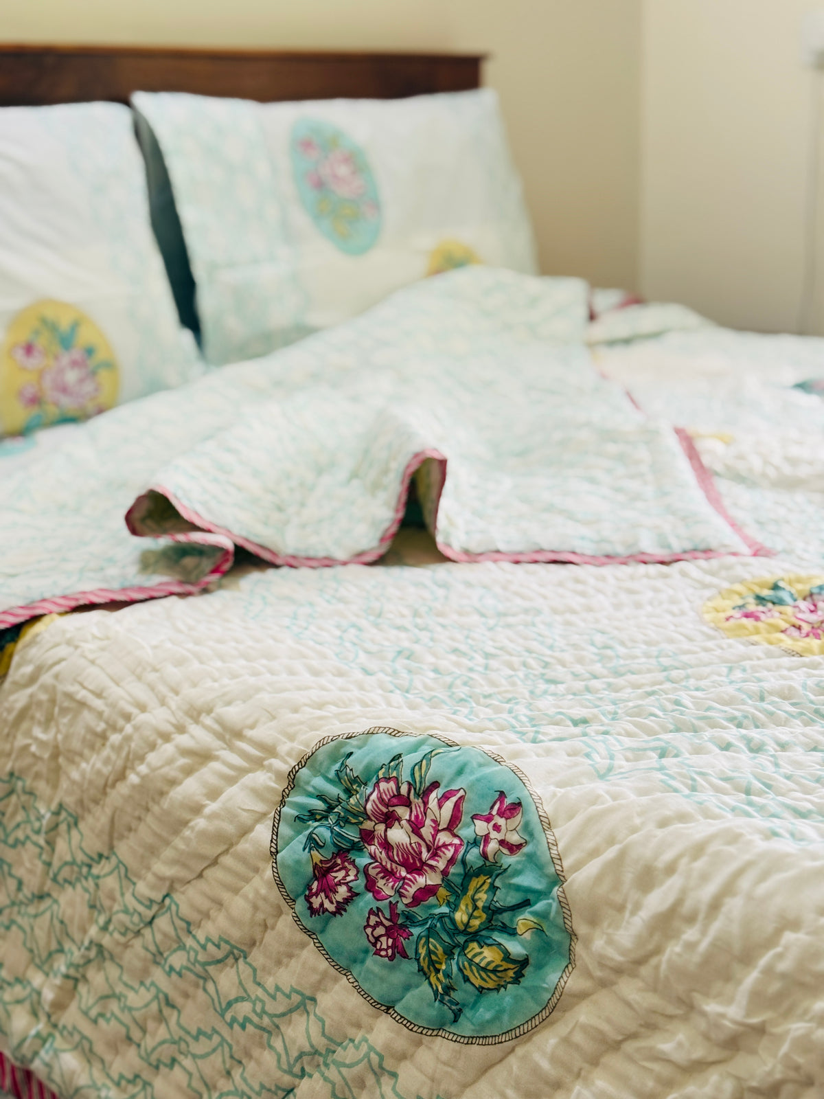 VINTAGE BLOOM - Bed sheet and quilt set