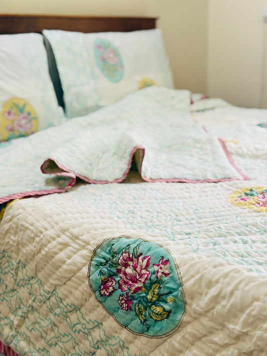 VINTAGE BLOOM - Bed sheet and quilt set
