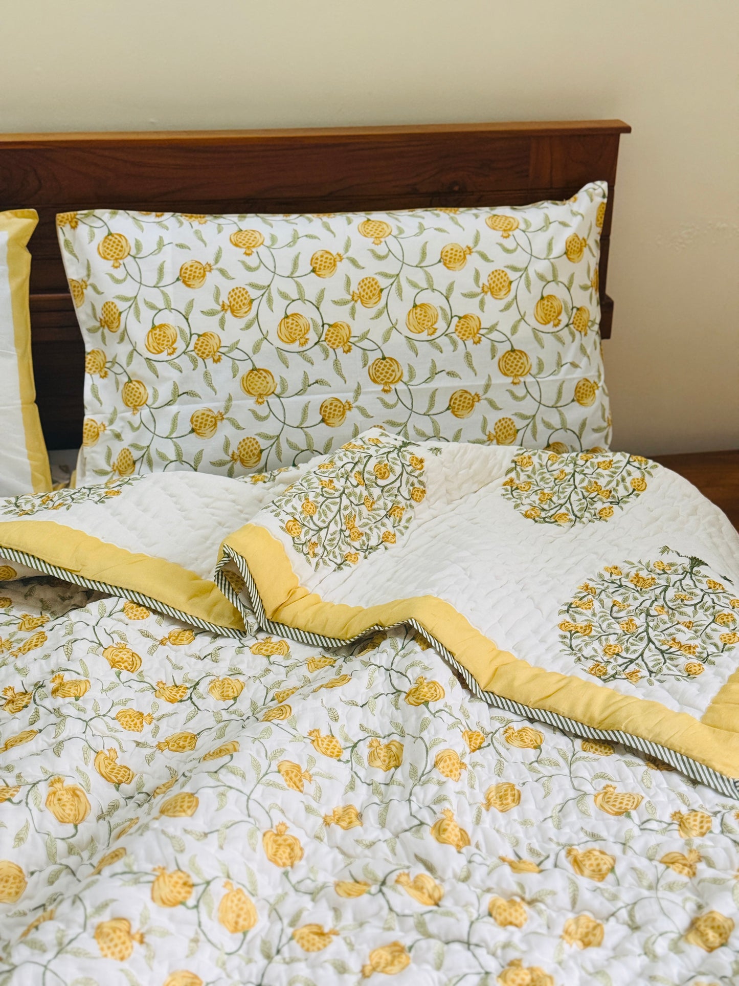 GOLDEN ORCHARD  - Bed sheet and quilt set