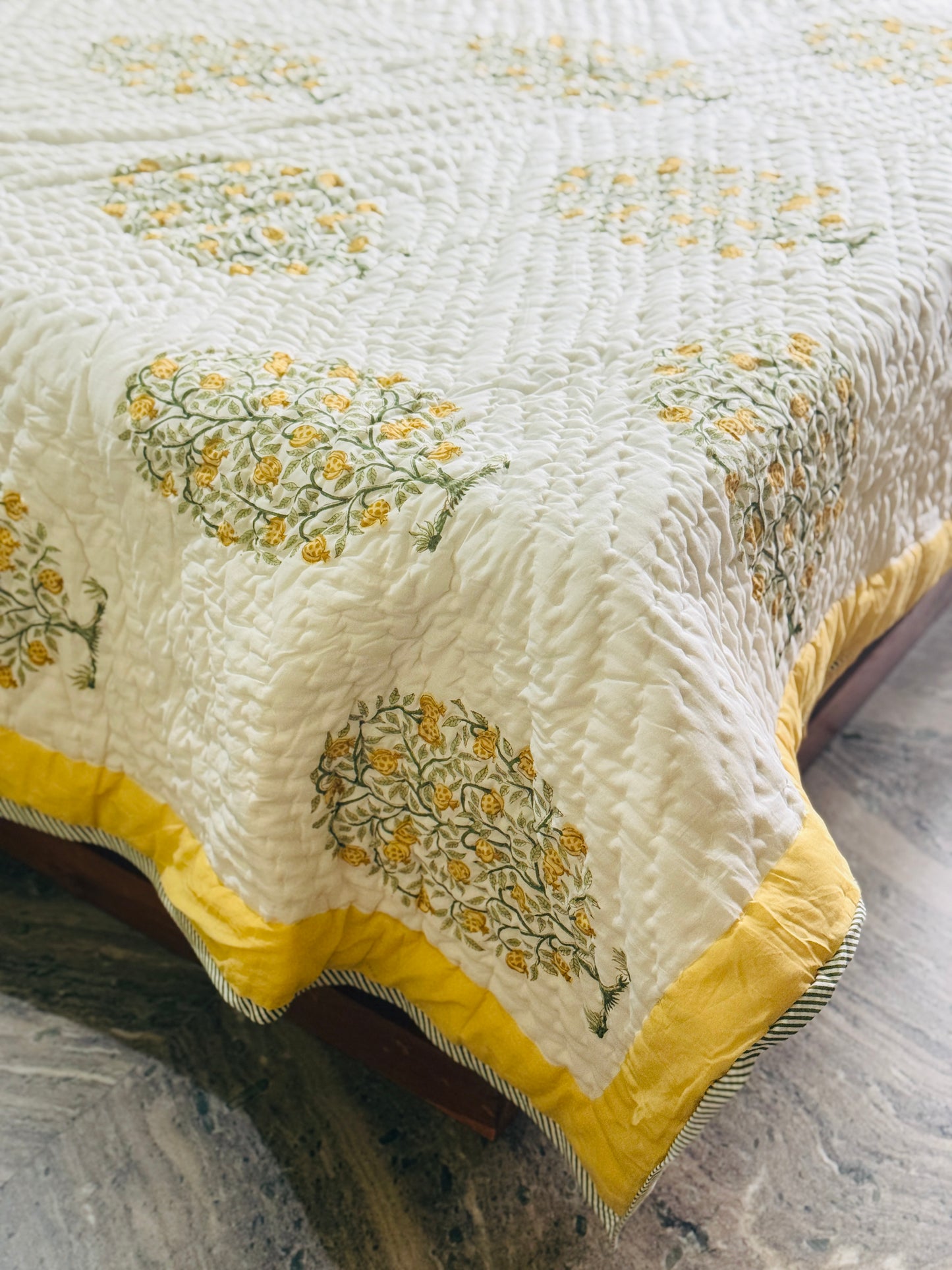 GOLDEN ORCHARD  - Bed sheet and quilt set