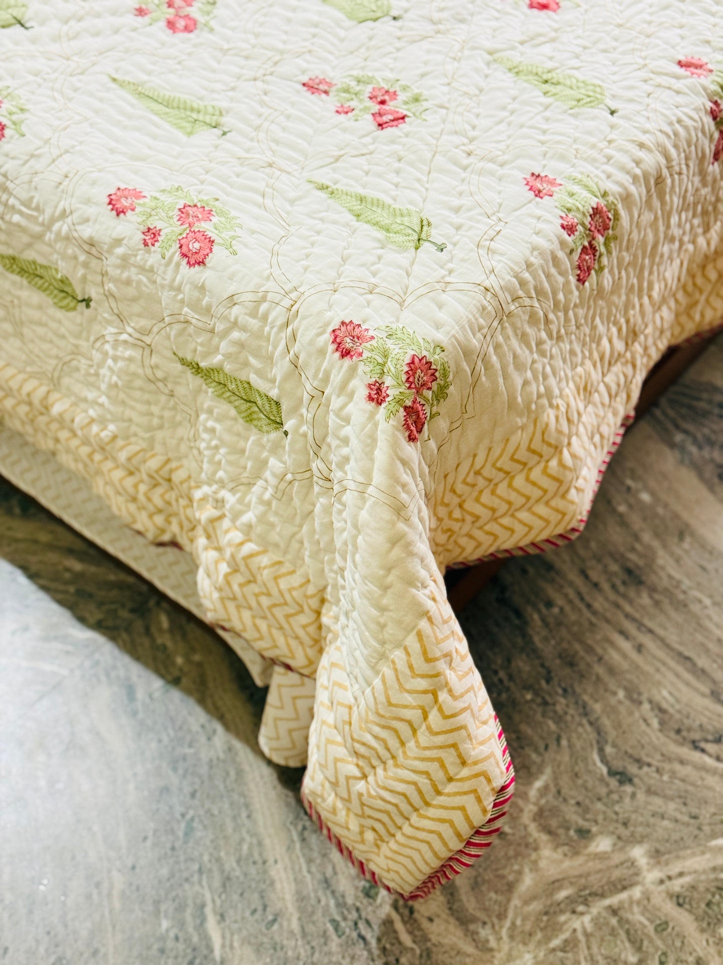 CYPRESS BLOOM - Bed sheet and quilt set