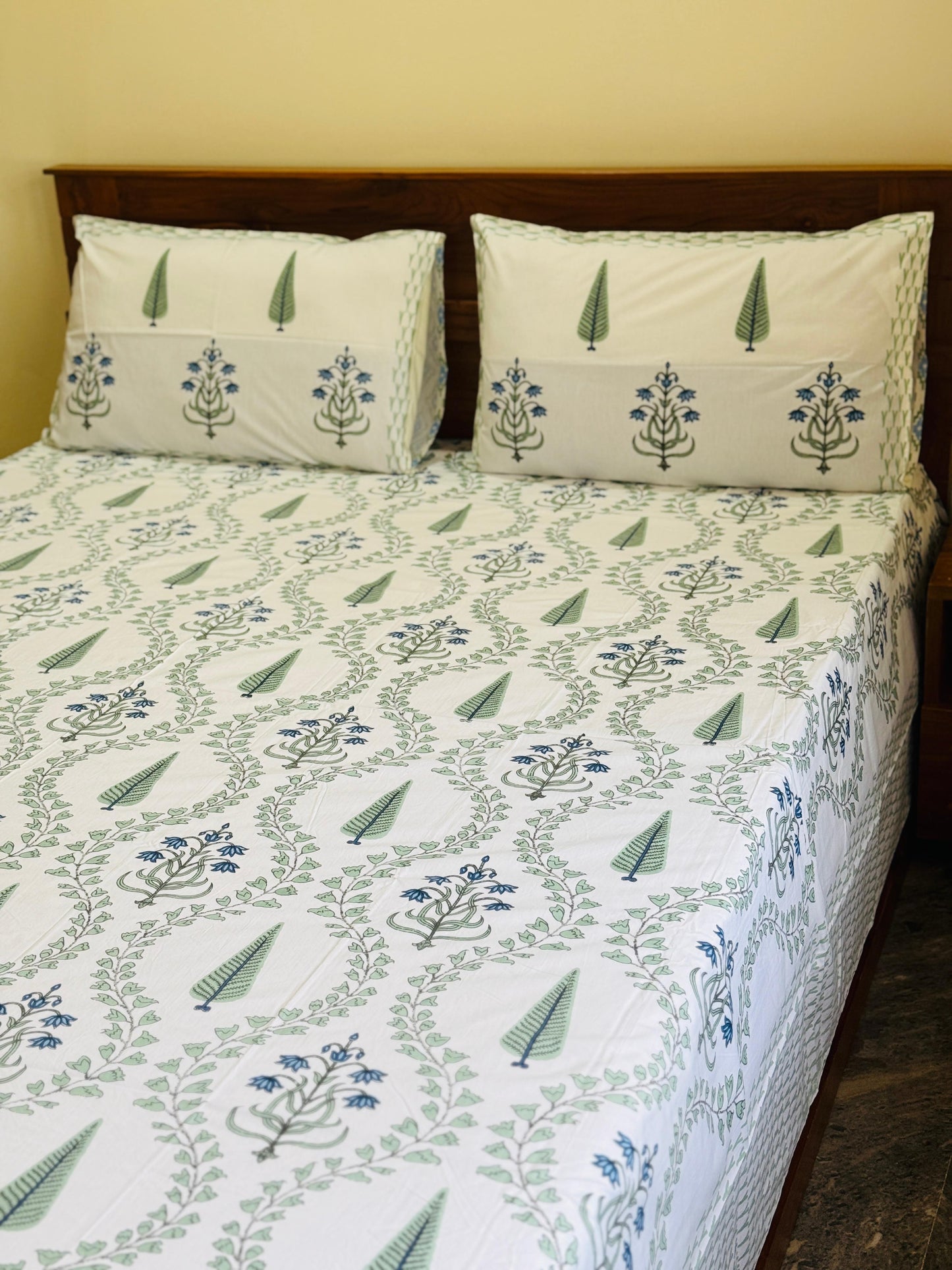 HAYA - Affordable hand block bed sheet set