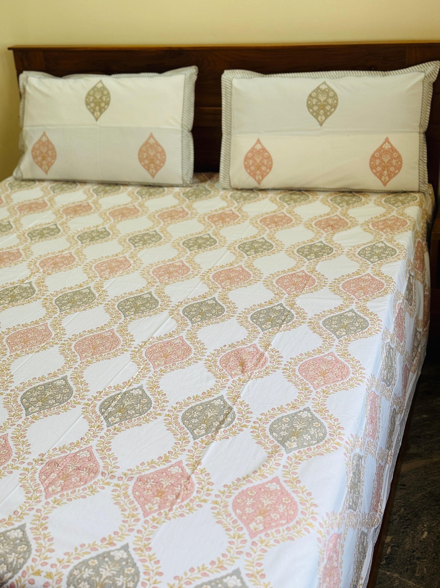 NISA - Affordable hand block bed sheet set