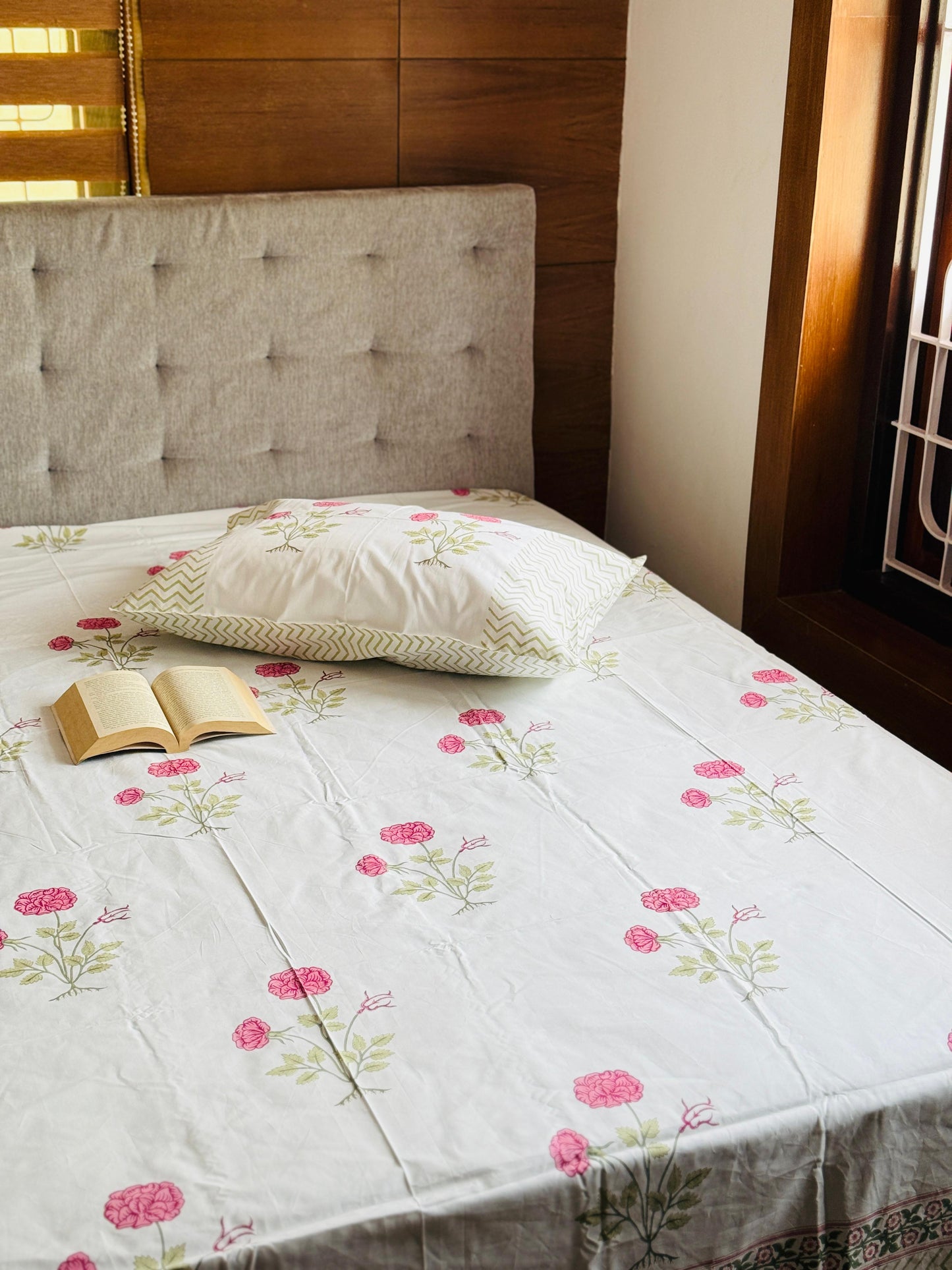 BLUSH BOTANICA - Block printed bed sheet set