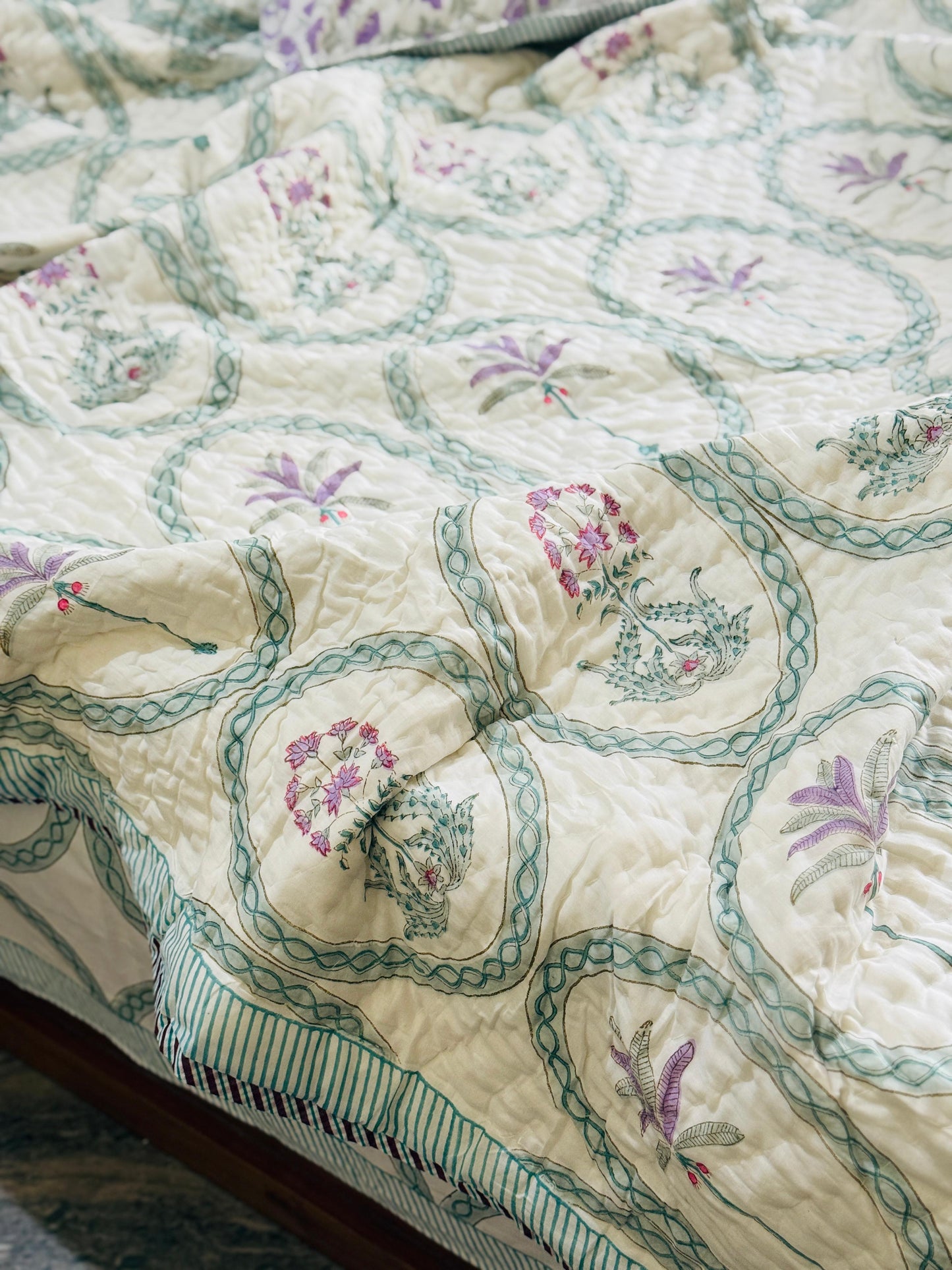 LAVENDER - Bed sheet and quilt set