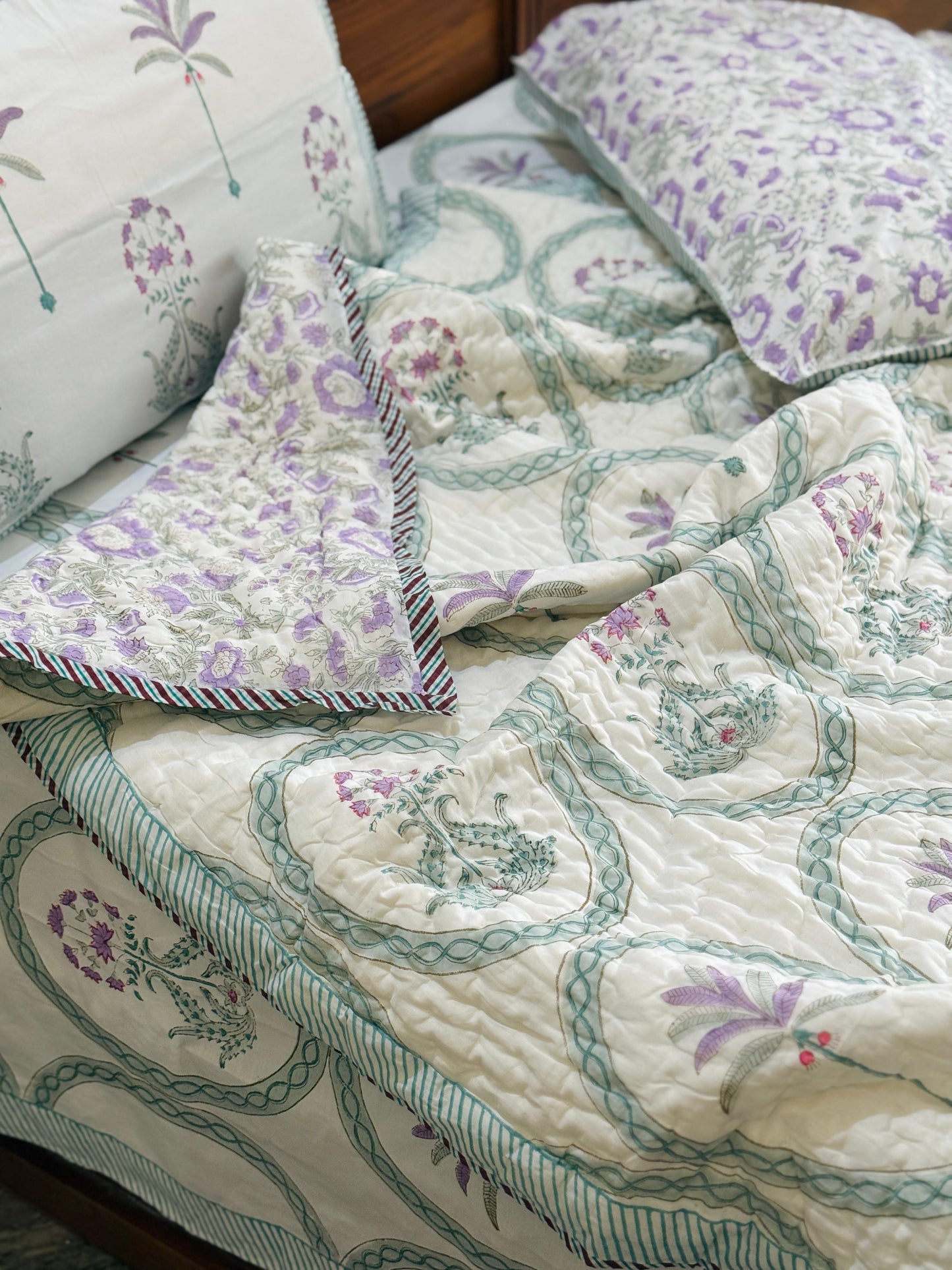LAVENDER - Bed sheet and quilt set