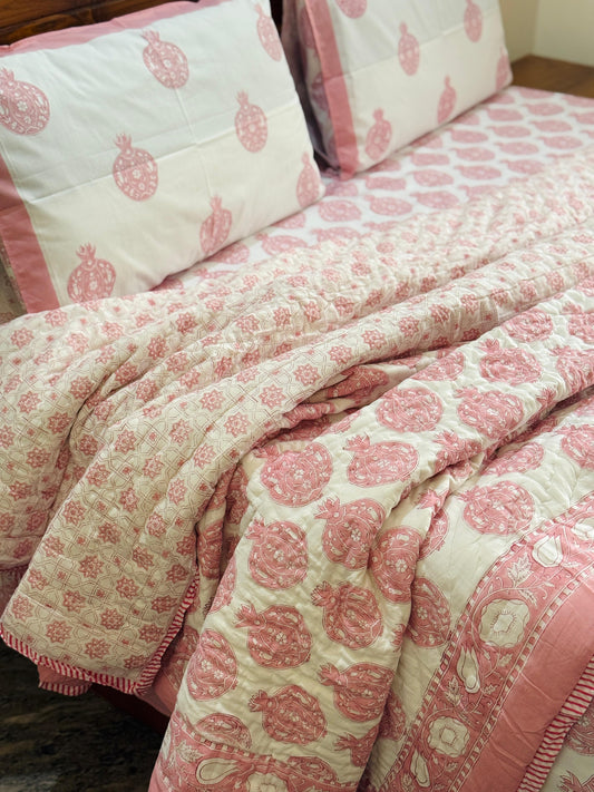 POMOGRANATE MEADOW - Bed sheet and quilt set