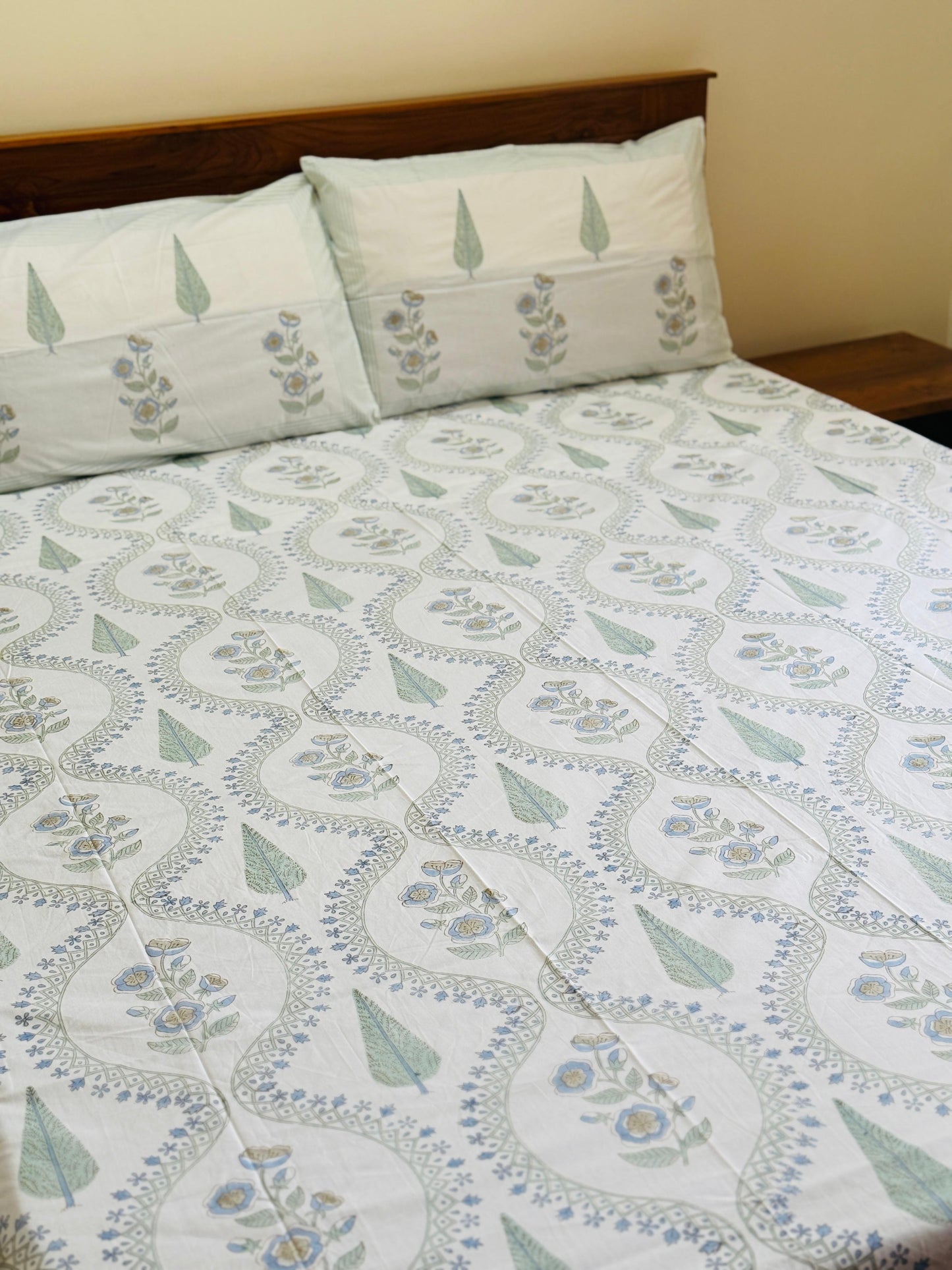 PARIZAAD - Block printed bed sheet set