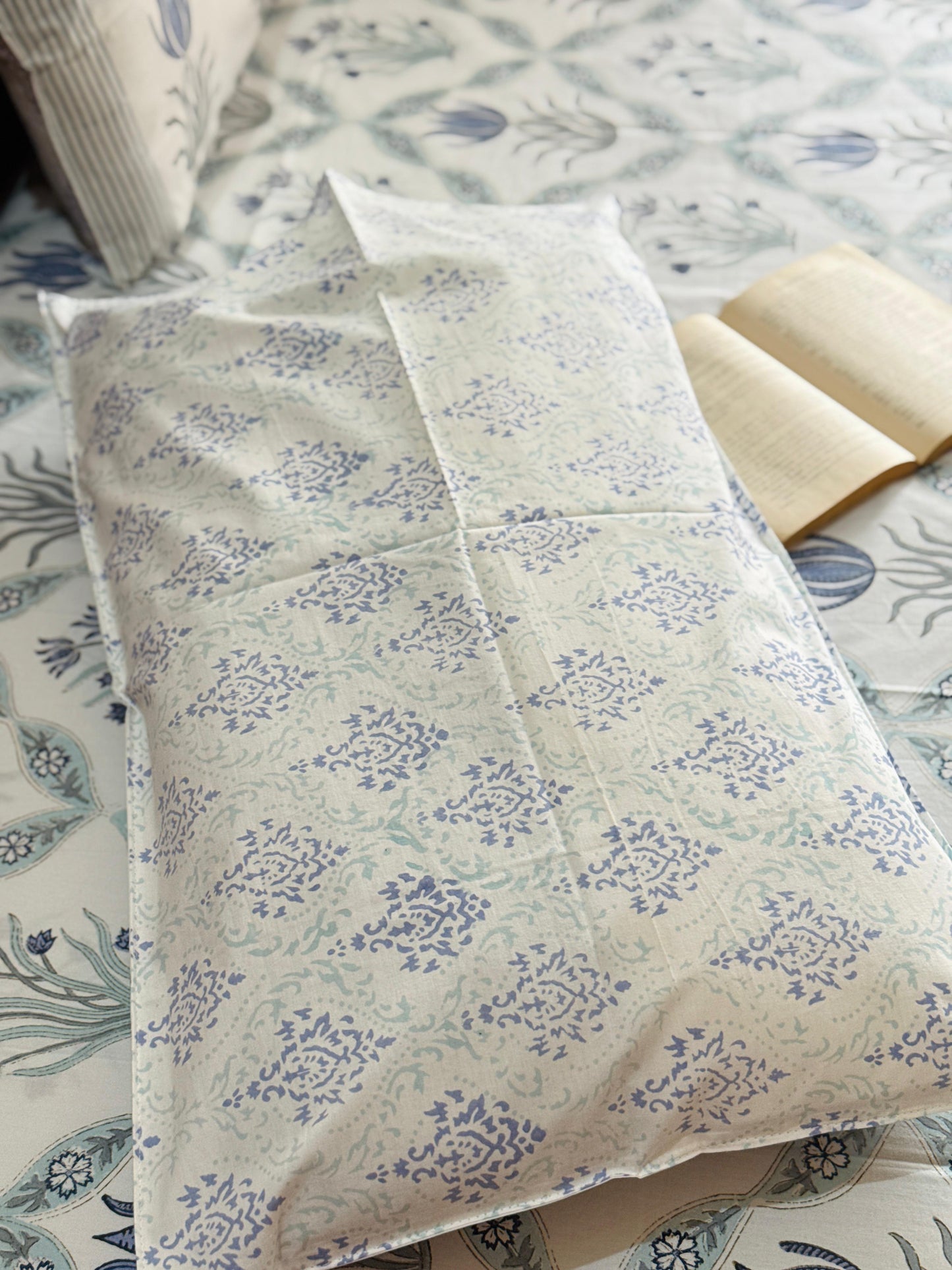 GARDEN COMFORT - Block printed bed sheet set