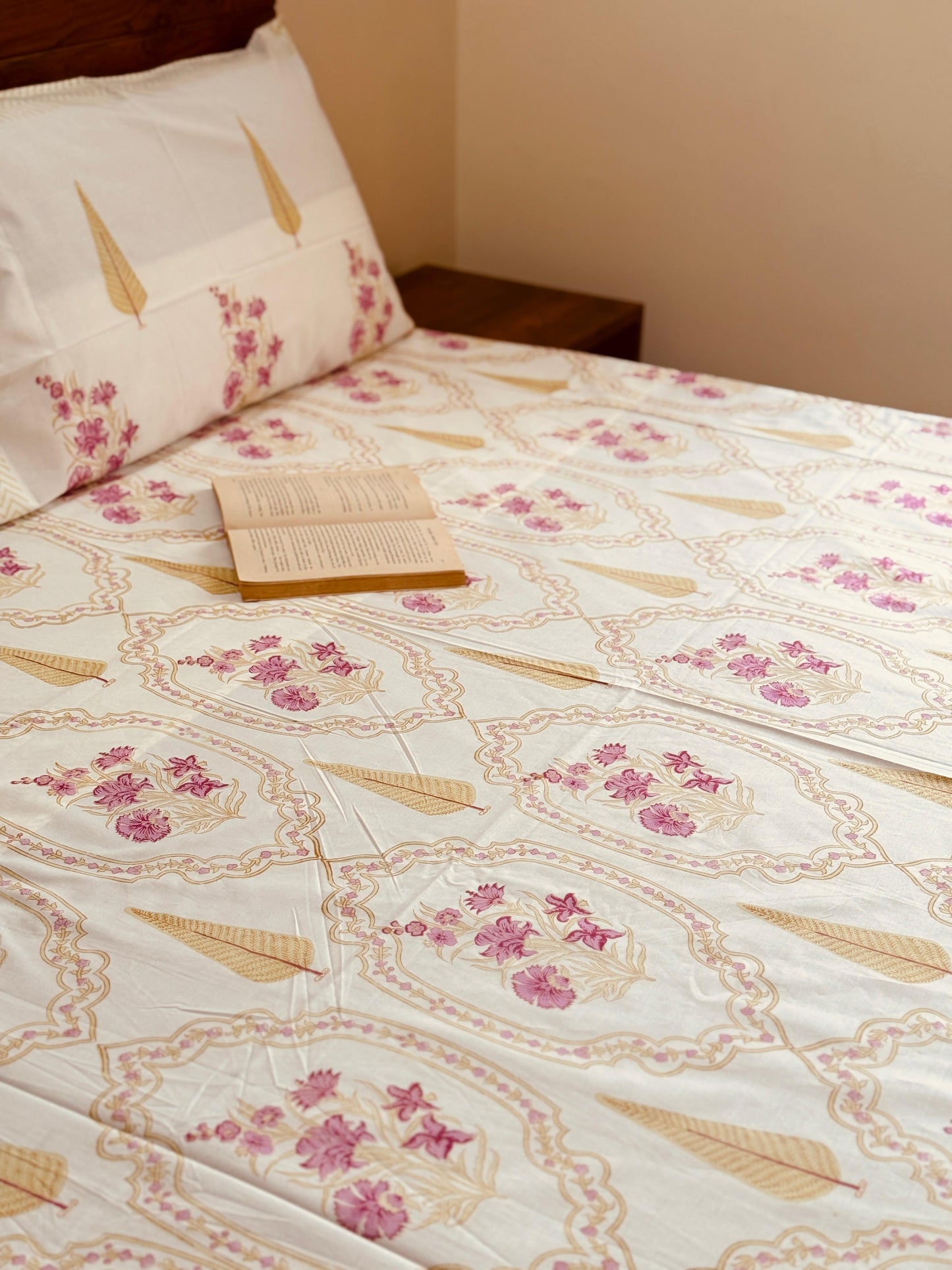 SPRING BLOOM - Block printed bed sheet set