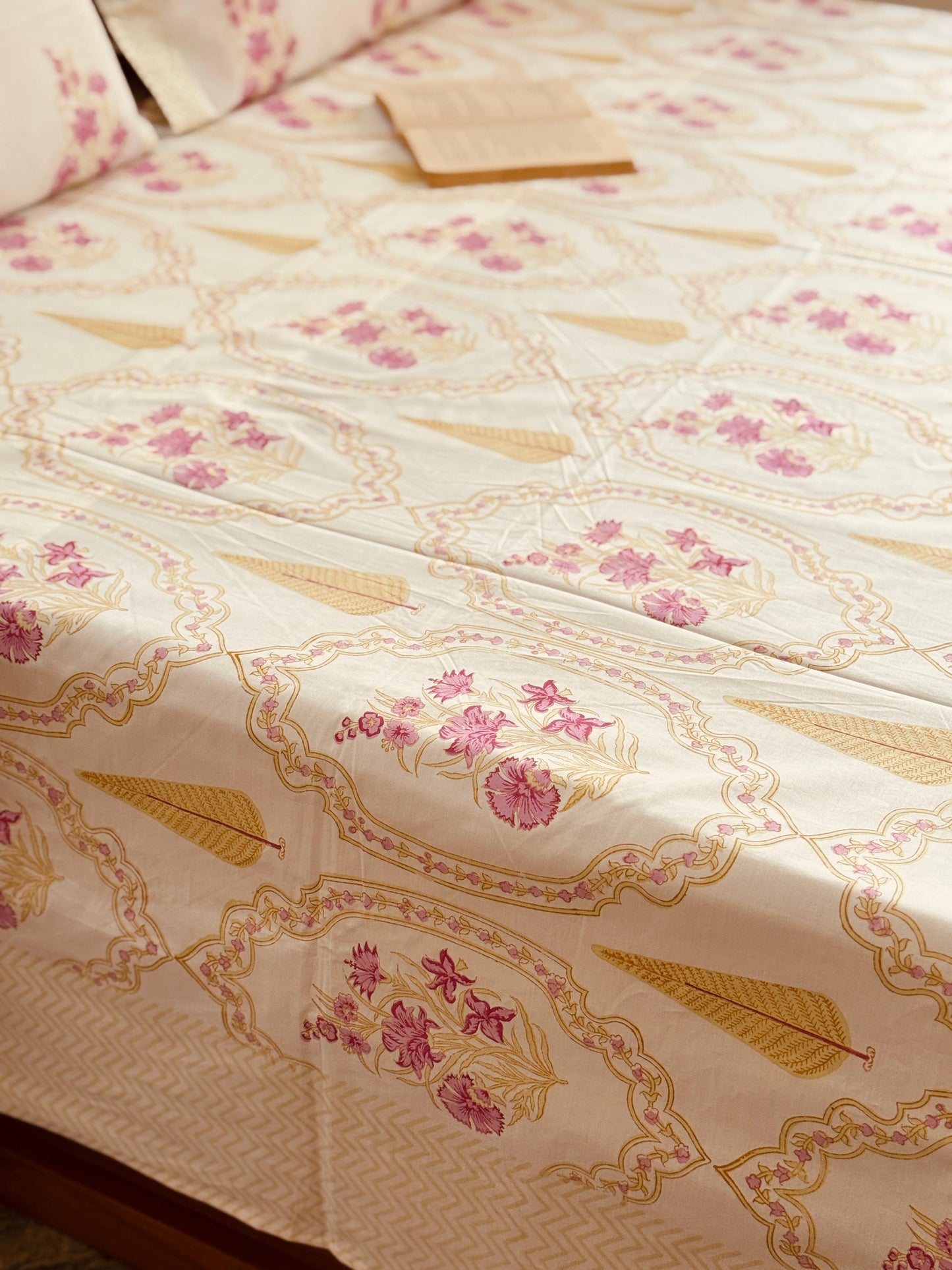 SPRING BLOOM - Block printed bed sheet set
