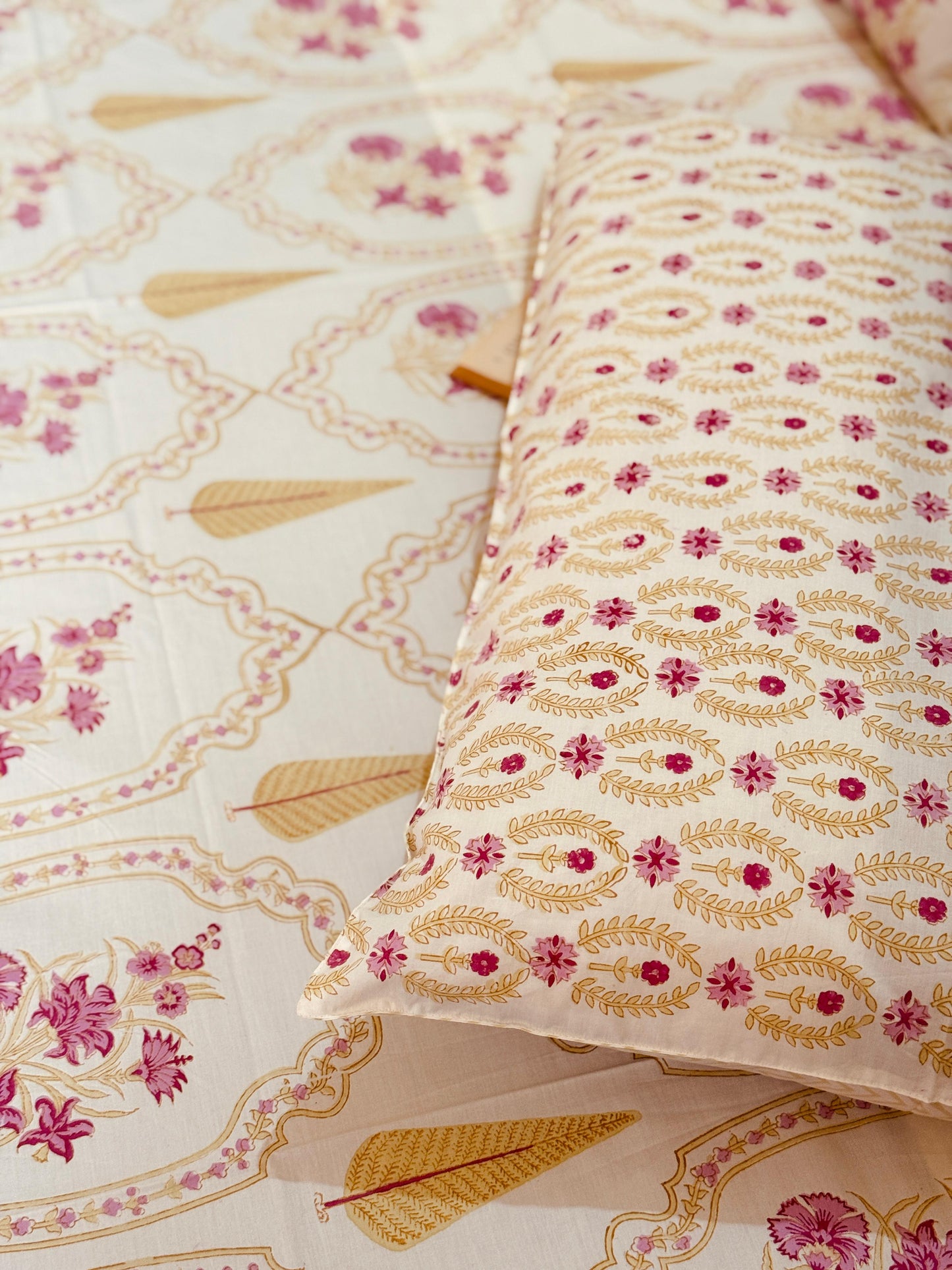 SPRING BLOOM - Block printed bed sheet set