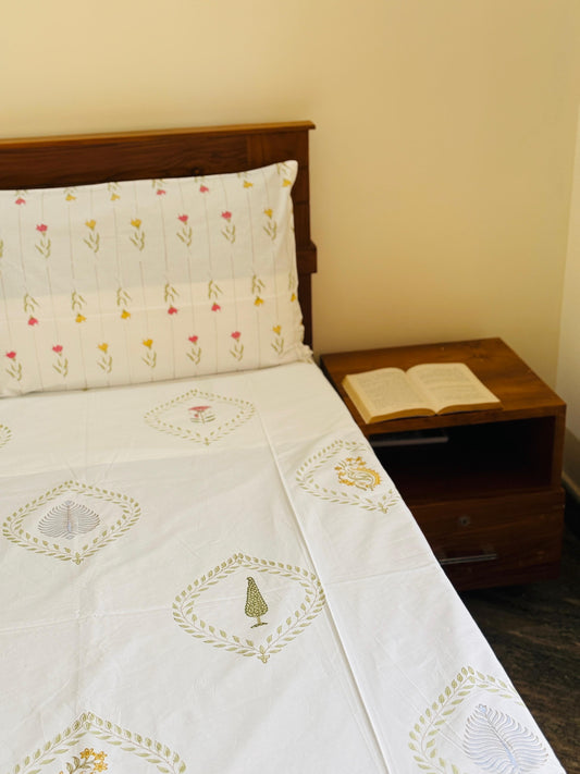 BLOOMORA - Block printed bed sheet set