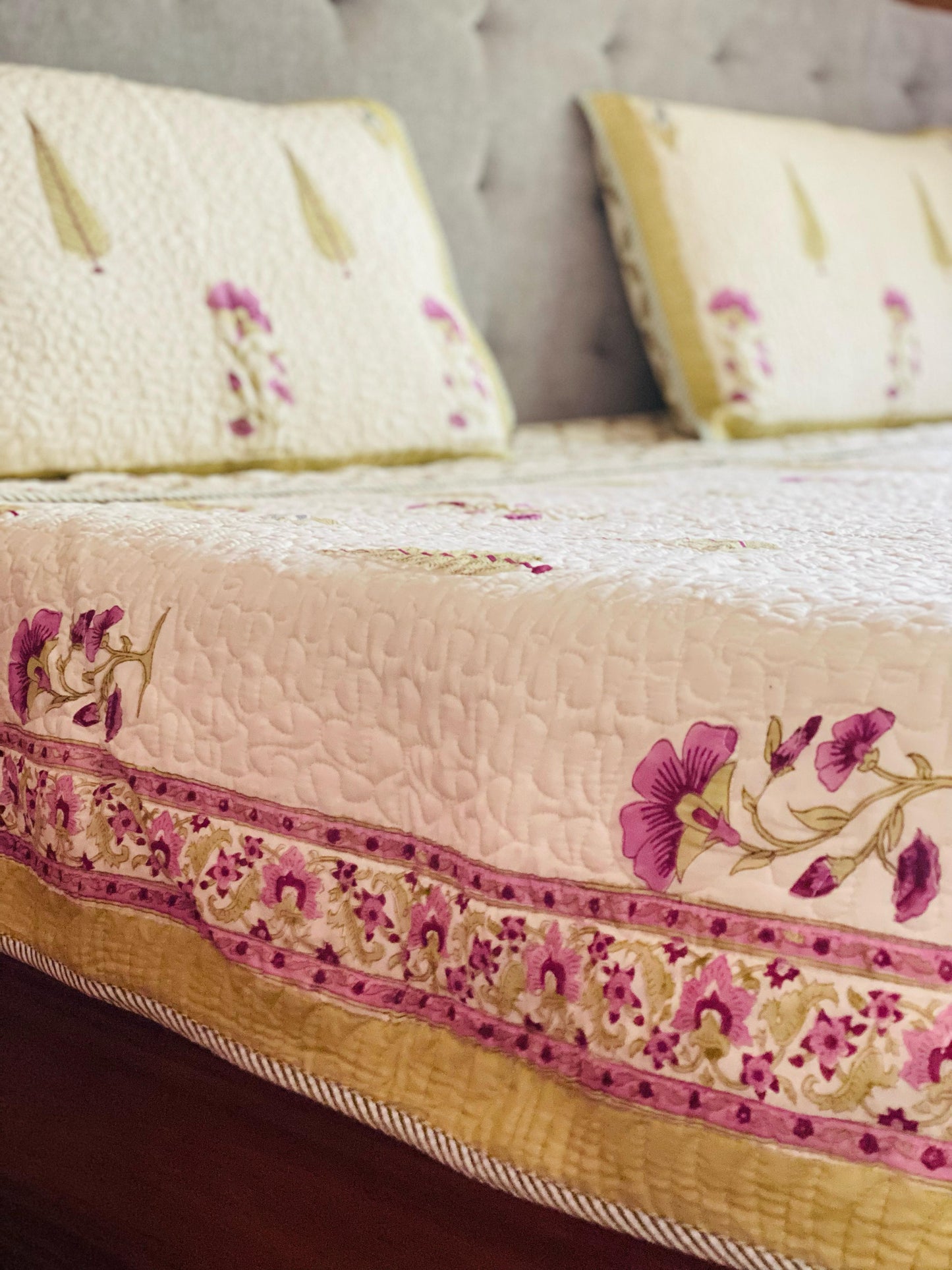 MEHER - Quilted bed sheet set