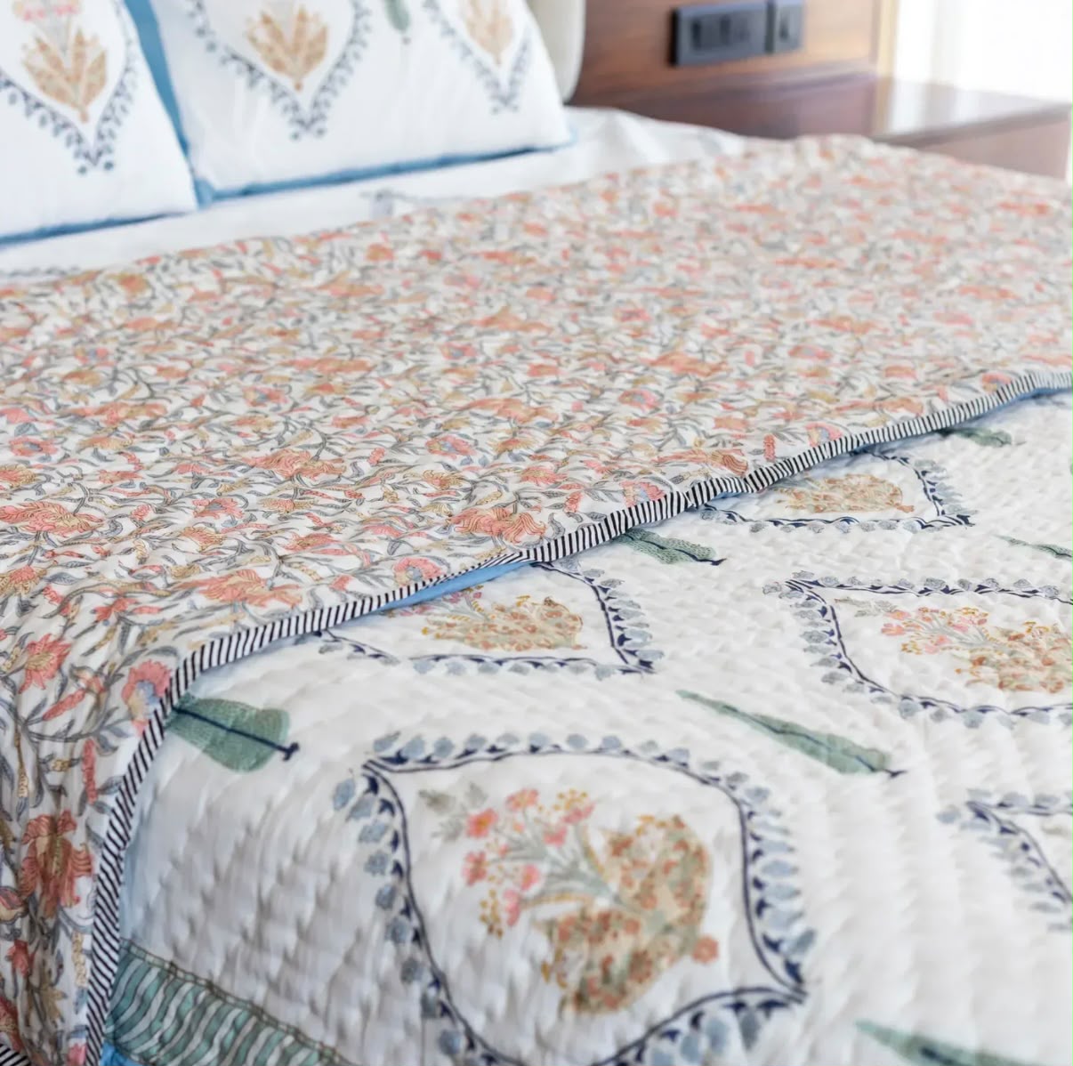 MEHRAAB - Bed sheet and quilt set