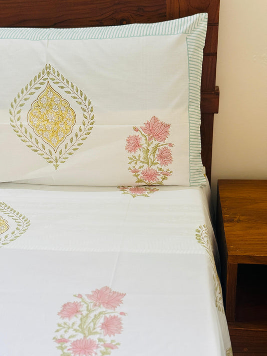 VELORA - Block printed bed sheet set