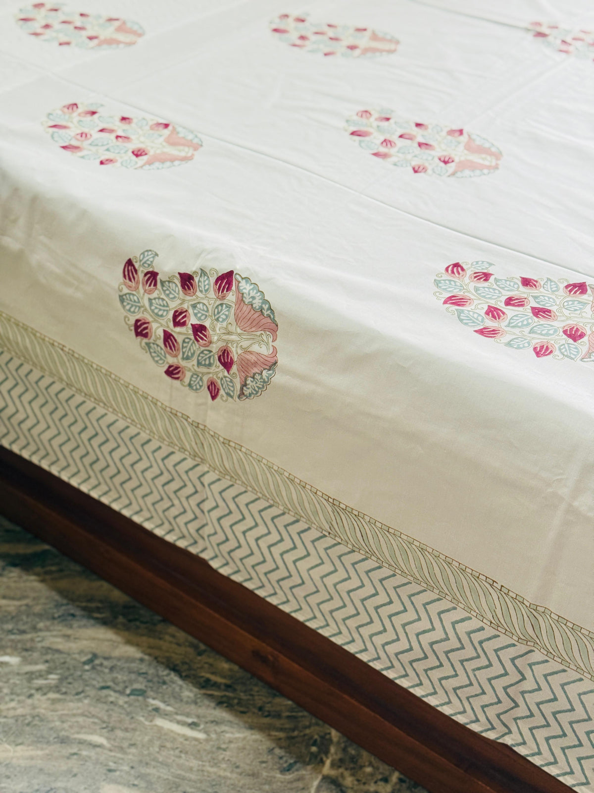 SERA - Block printed bed sheet set