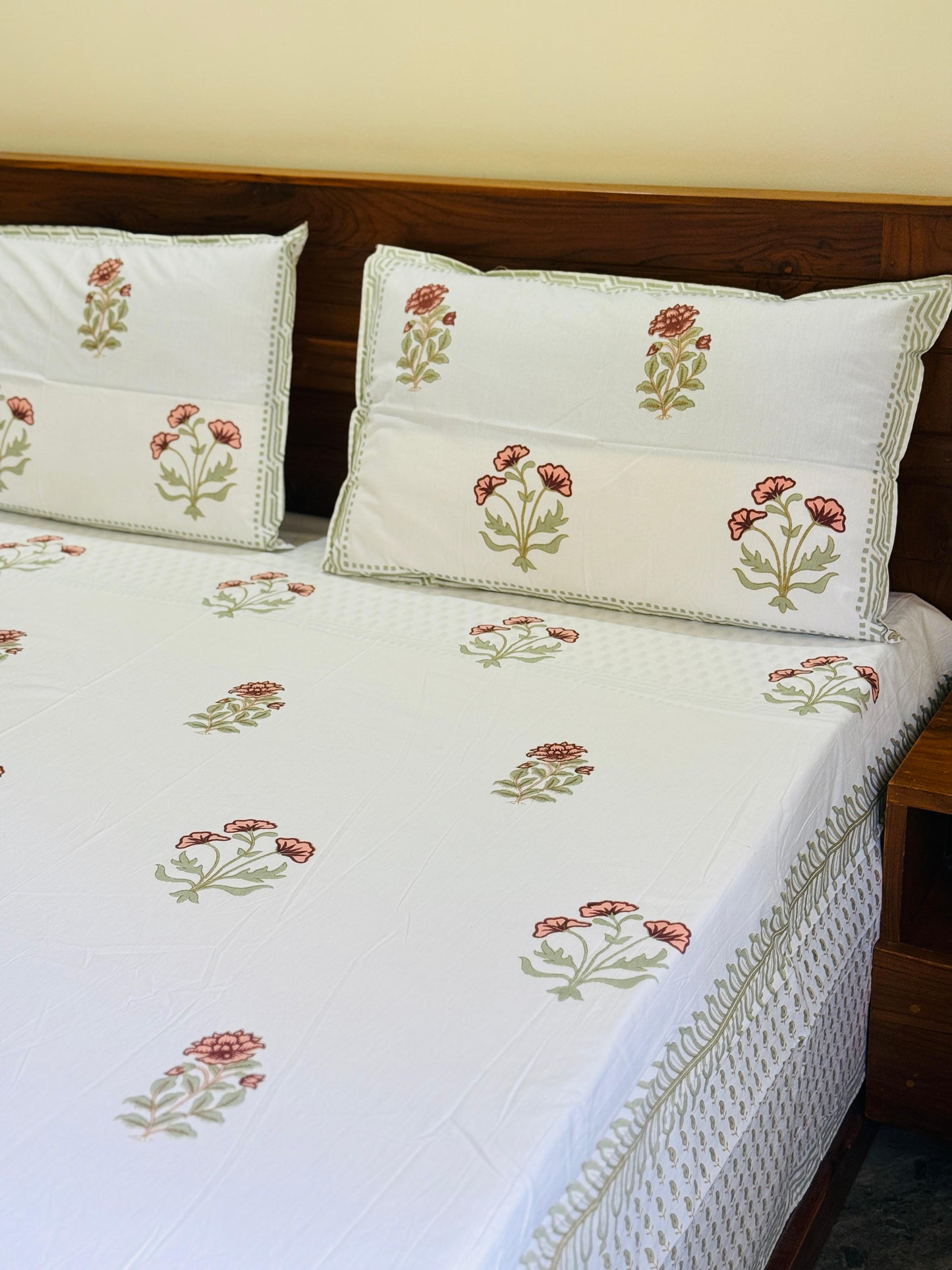 SANA - Affordable hand block bed sheet set