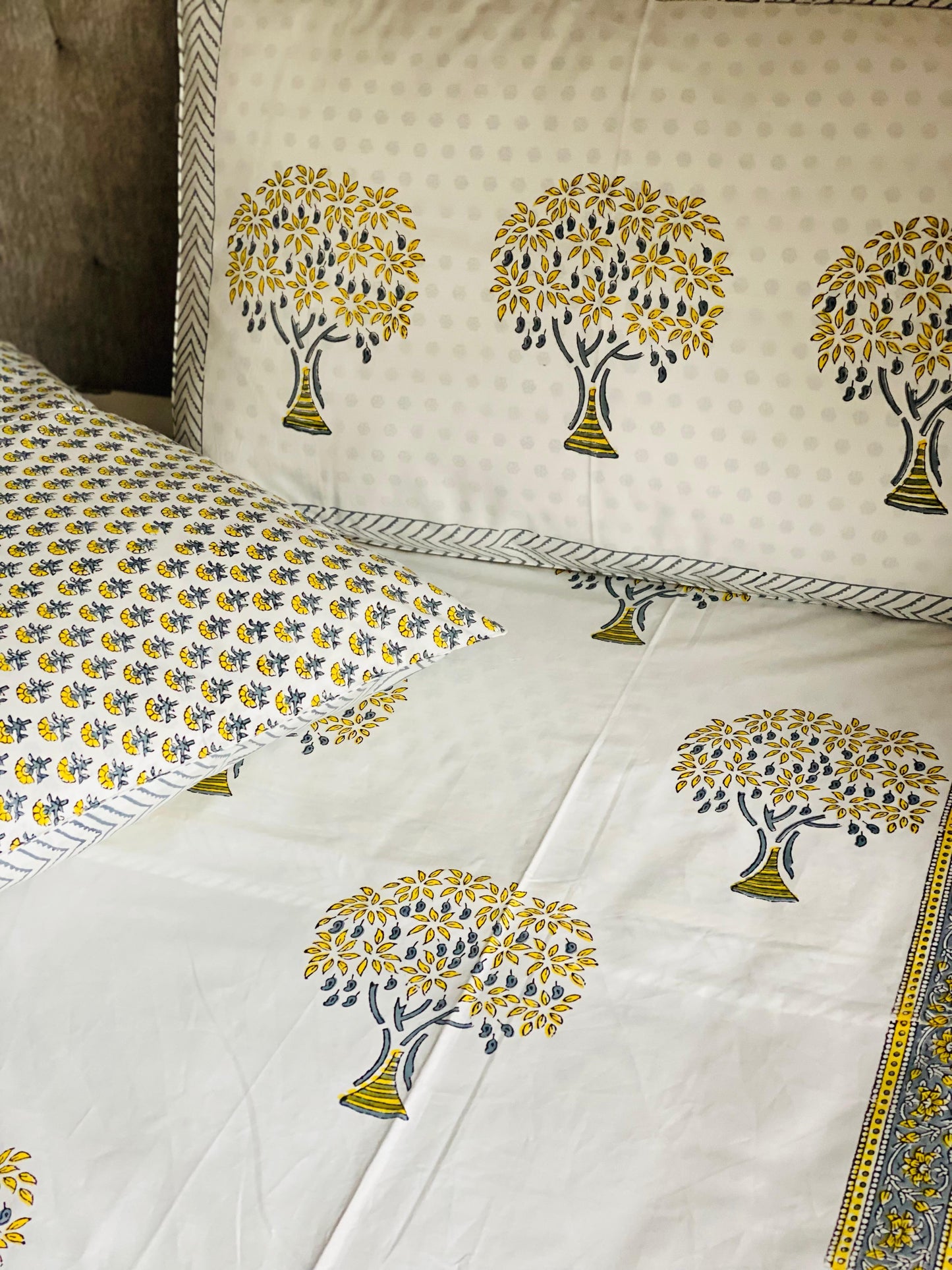 ZAR GUL - Bed sheet and quilt set