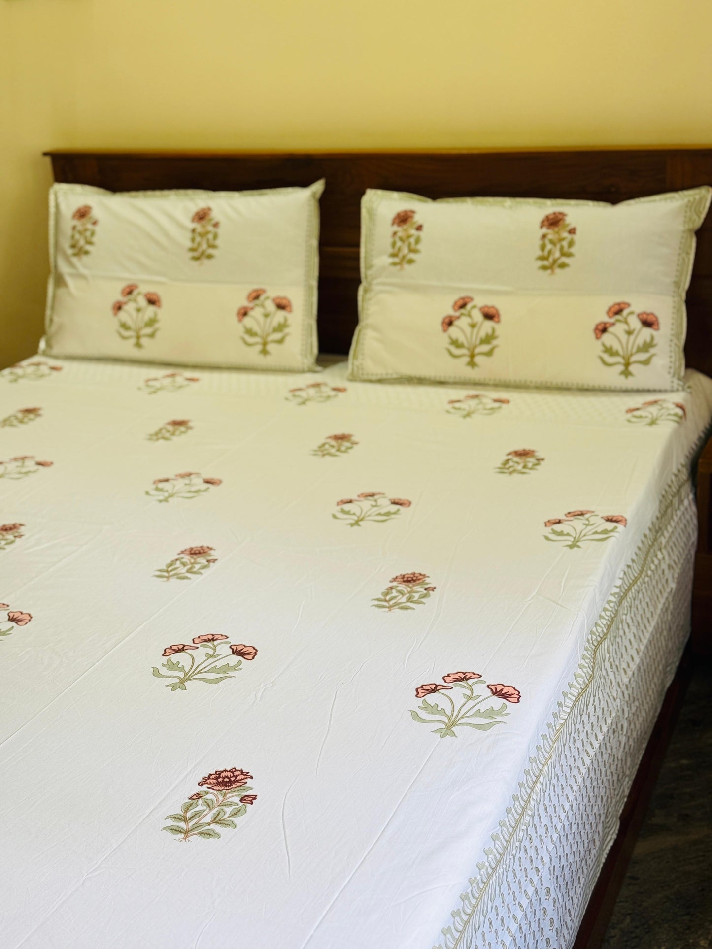 SANA - Affordable hand block bed sheet set