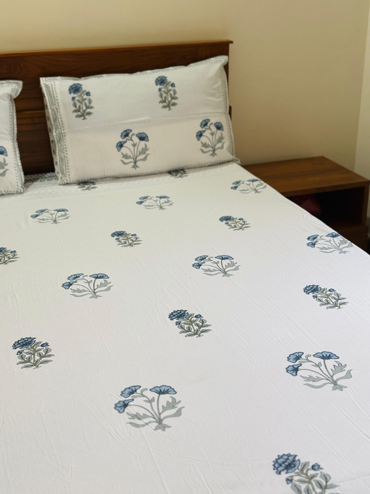 RIZA - Affordable hand block bed sheet set
